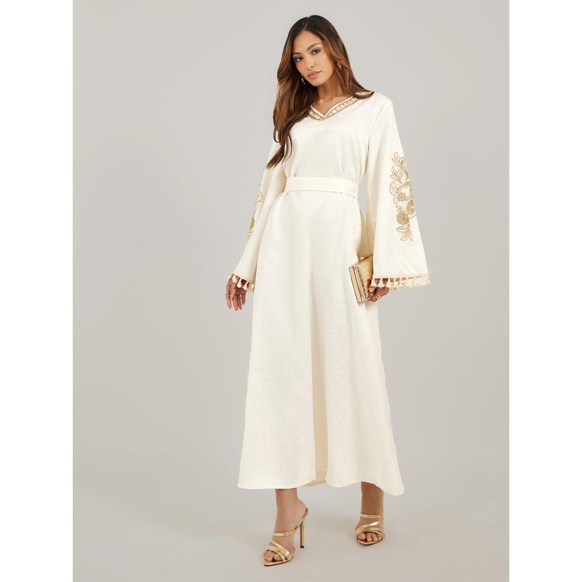 جلابية جاكار بتفاصيل مُطرّزة ودانتيل-women-arabicclothing-jalabiyas-image-1