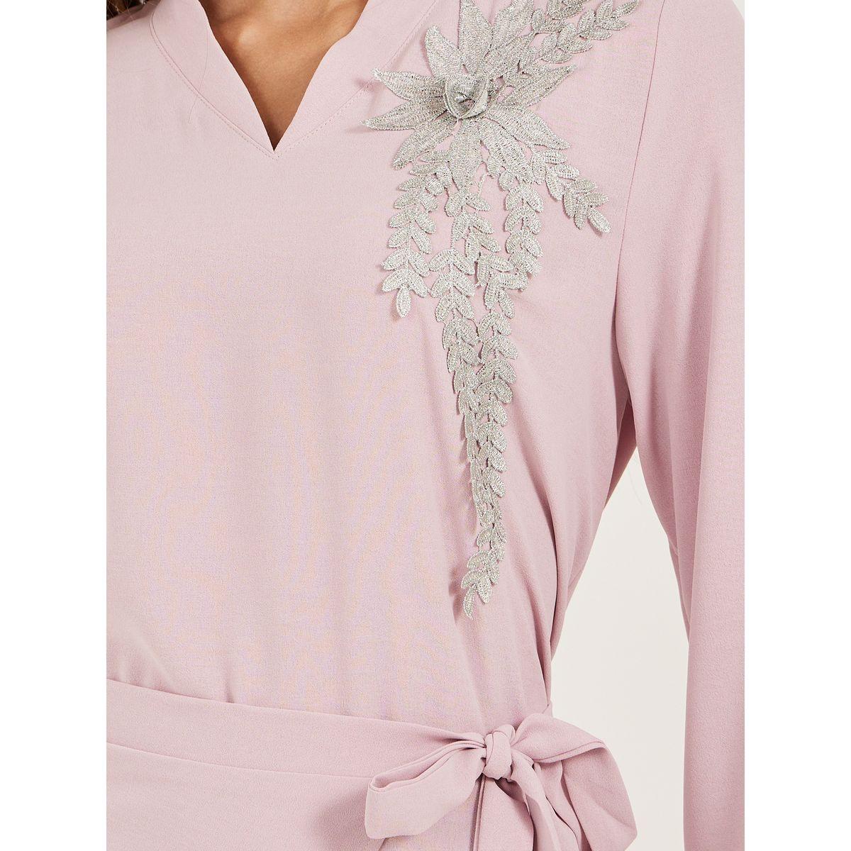 جلابية طويلة بتفاصيل دانتيل-women-arabicclothing-jalabiyas-image-5