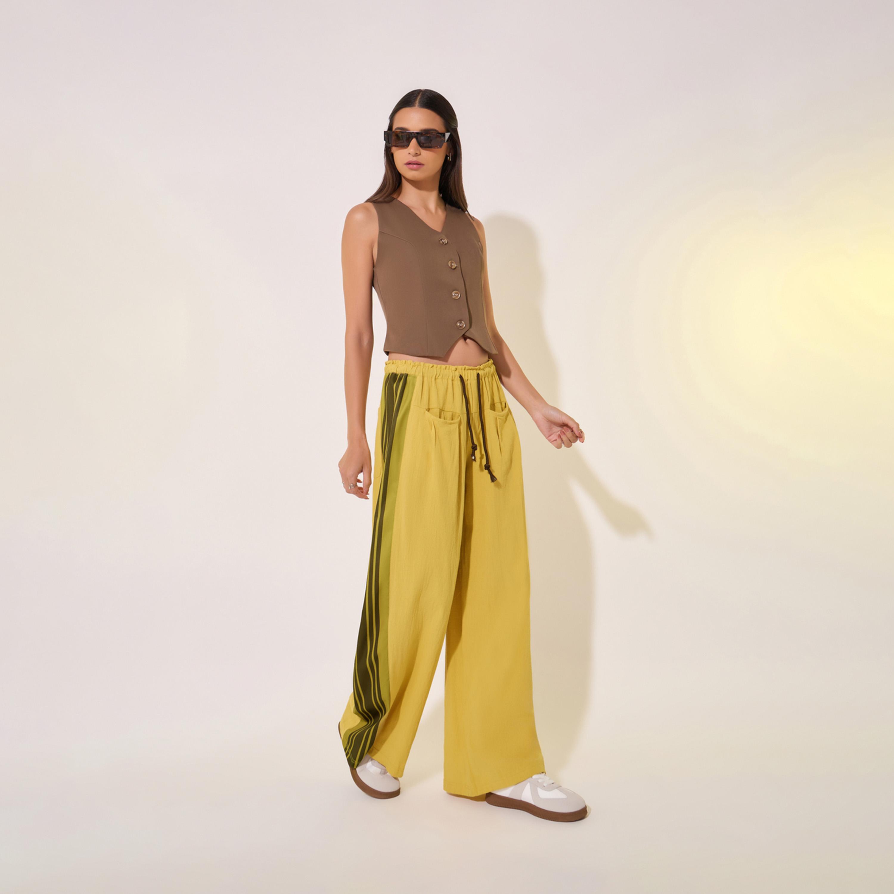 بنطال مخطط بخصر متوسط وقصة أرجل واسعة مع أربطة-women-clothing-bottoms-trousers-image-1
