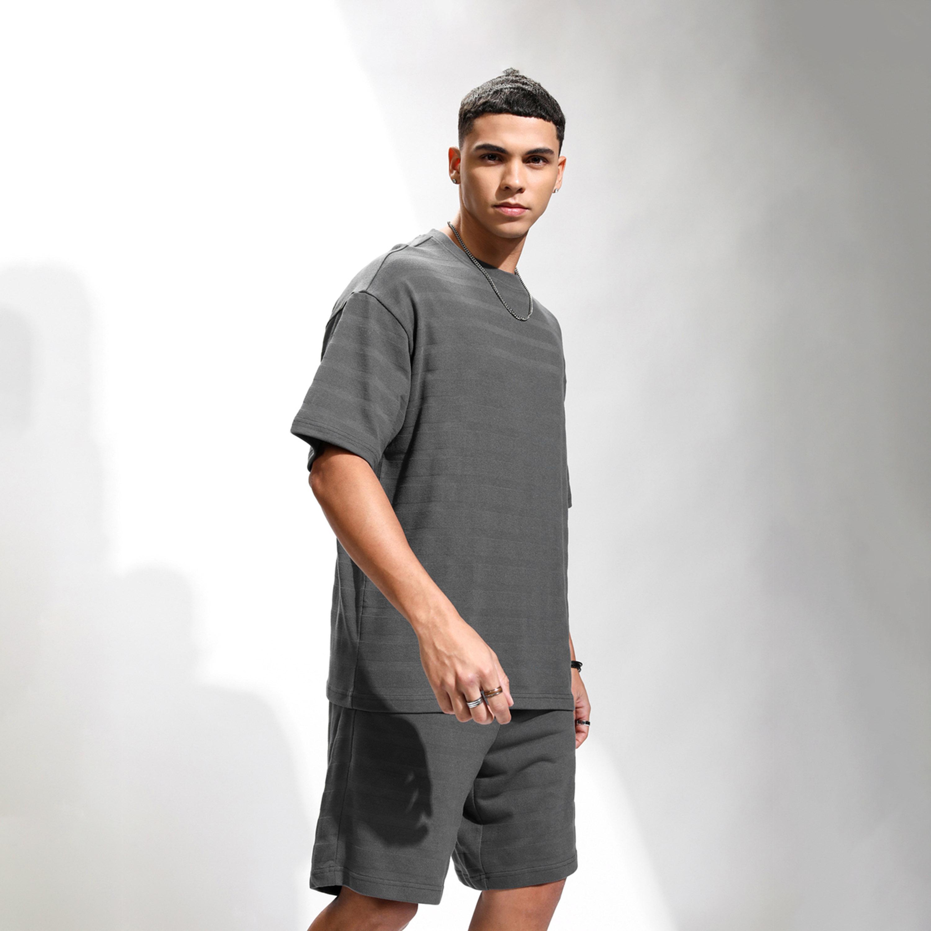 هايلاندر × ستايلي - تي شيرت بتصميم ذاتي من القطن الخالص برقبة دائرية وأكمام قصيرة مع شورت-men-clothing-coordsets-image-6
