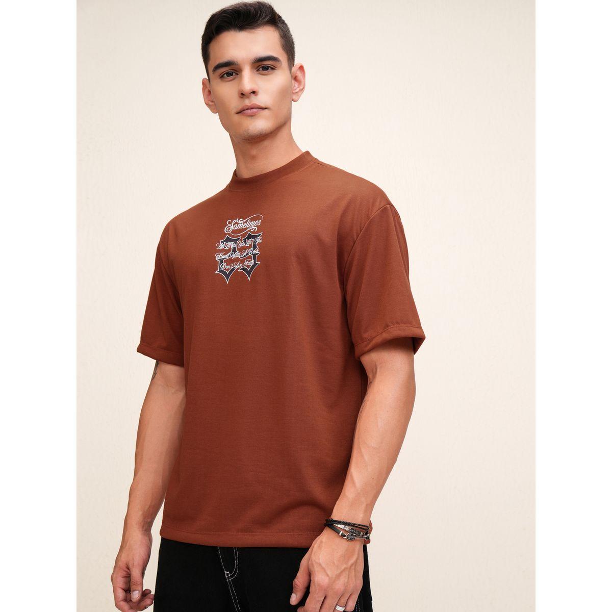 تيشيرت بقصة عادية وياقة دائرية مع طبعة جرافيك هايلاندر × ستايلي-men-clothing-tshirtsandpolos-tshirts-image-4
