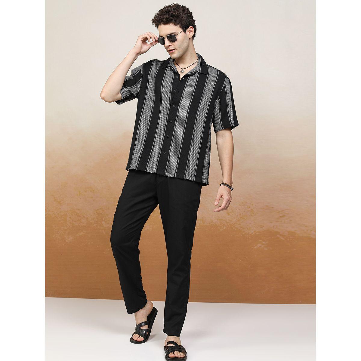قميص بقصة مريحة وتفاصيل بارزة الملمس هايلاندر × ستايلي-men-clothing-shirts-image-2