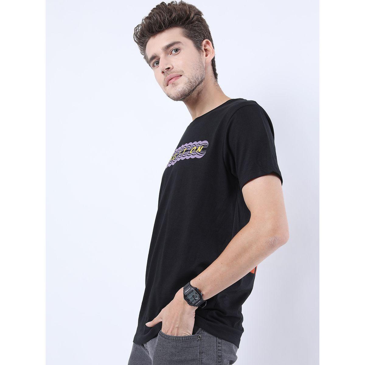 تيشيرت بياقة دائرية وطبعة جرافيك كيتش × ستايلي-men-clothing-tshirtsandpolos-tshirts-image-5