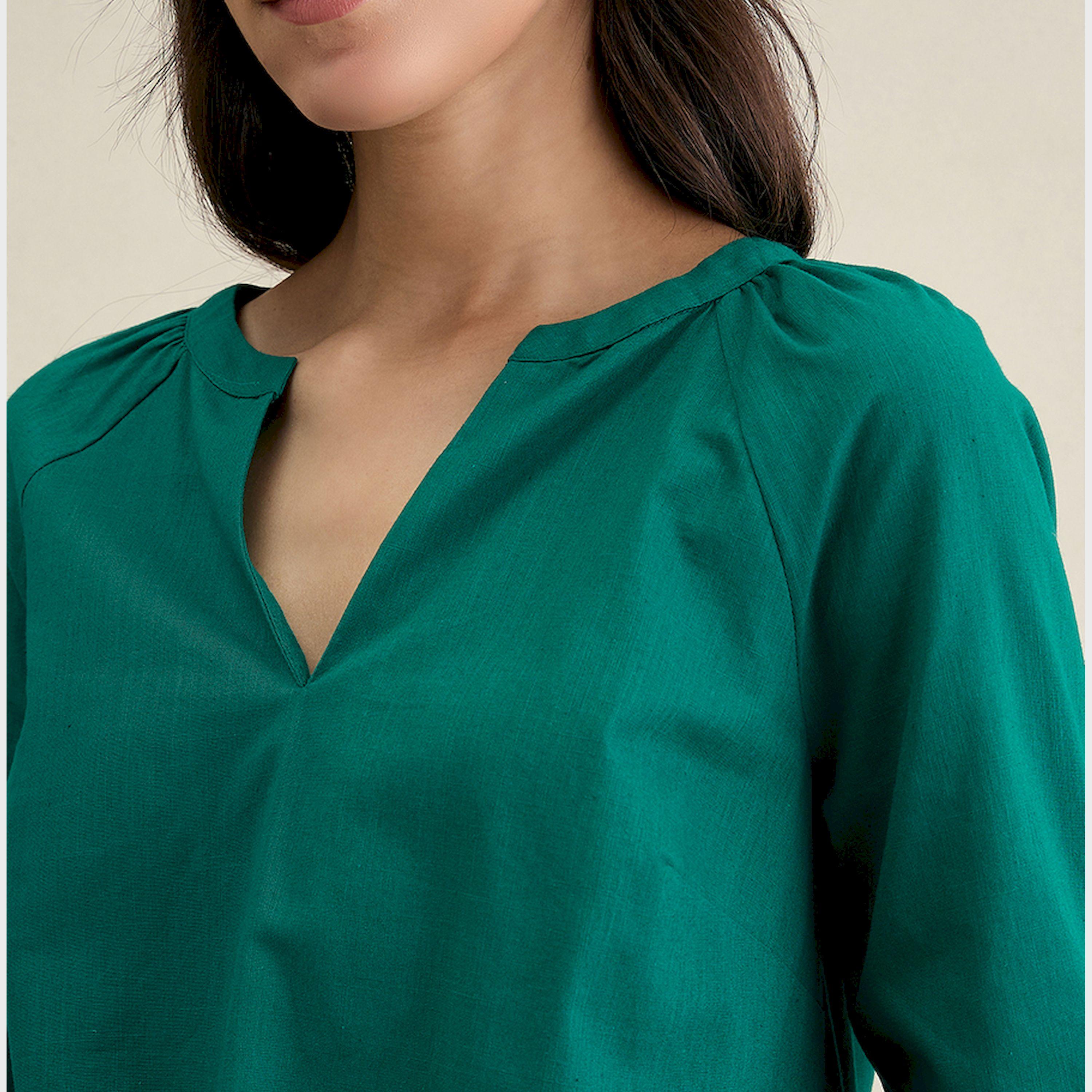 فيميلا × ستايلي - بلوزة من القطن سادة بأكمام جرس وفتحة رقبة-women-clothing-shirtsandblouses-blouses-image-4