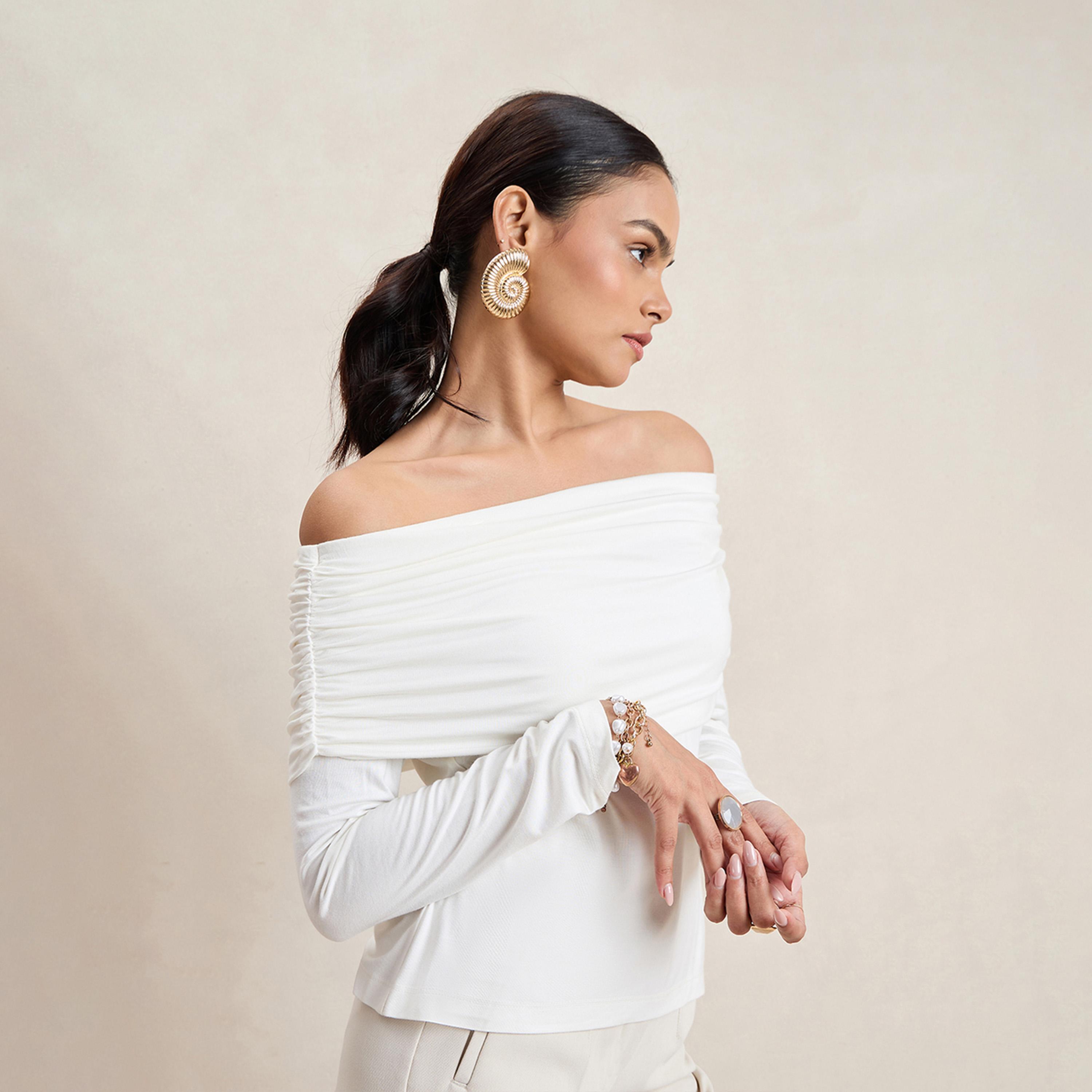 Femmella X Styli Solid Off-Shoulder Neck Ruched Detail Top-women-clothing-shirtsandblouses-blouses-image-2