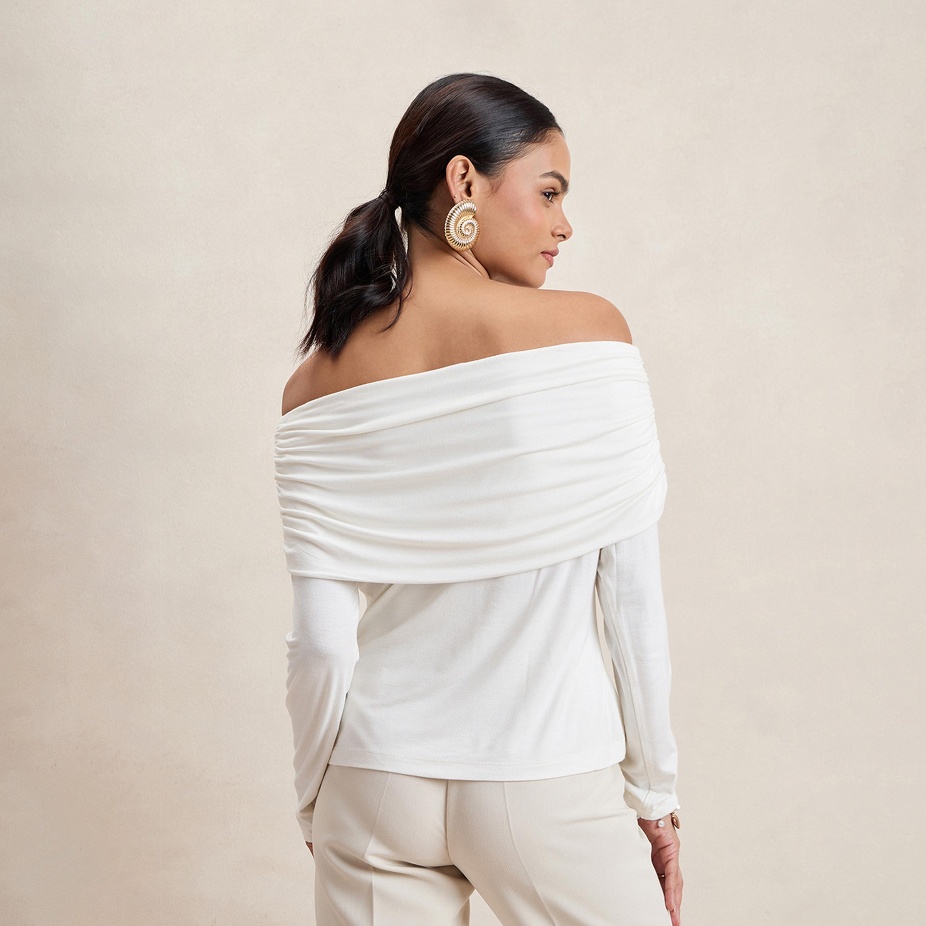 Femmella X Styli Solid Off-Shoulder Neck Ruched Detail Top-women-clothing-shirtsandblouses-blouses-image-3