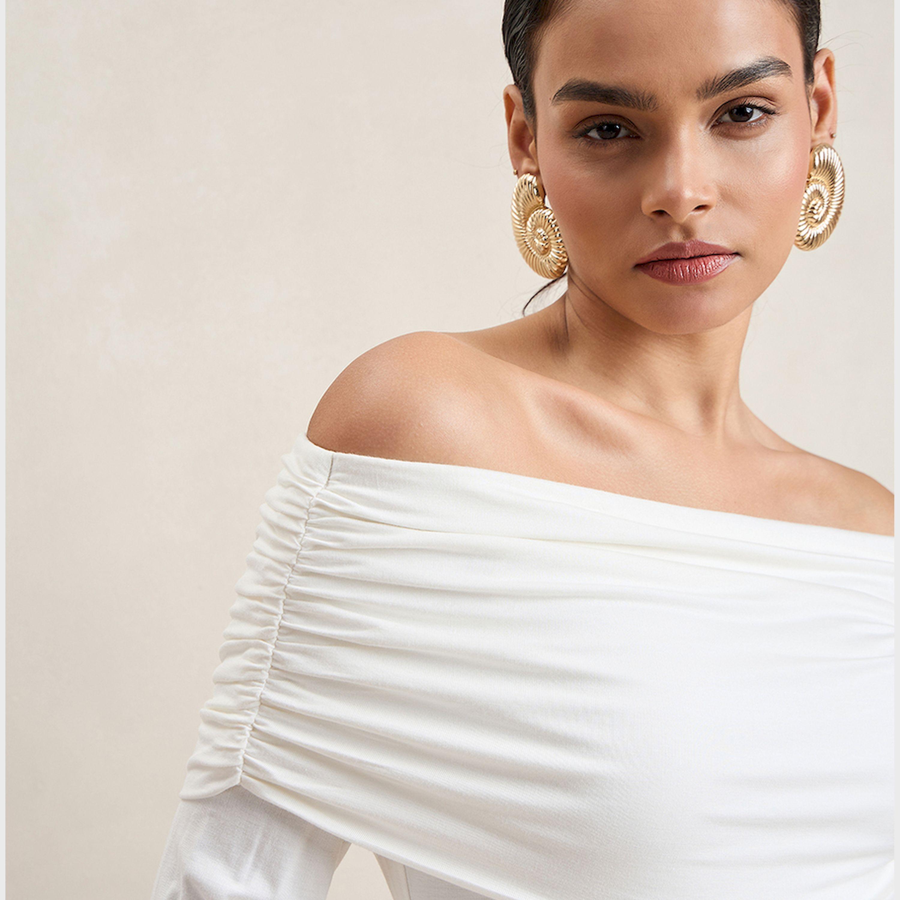 Femmella X Styli Solid Off-Shoulder Neck Ruched Detail Top-women-clothing-shirtsandblouses-blouses-image-5