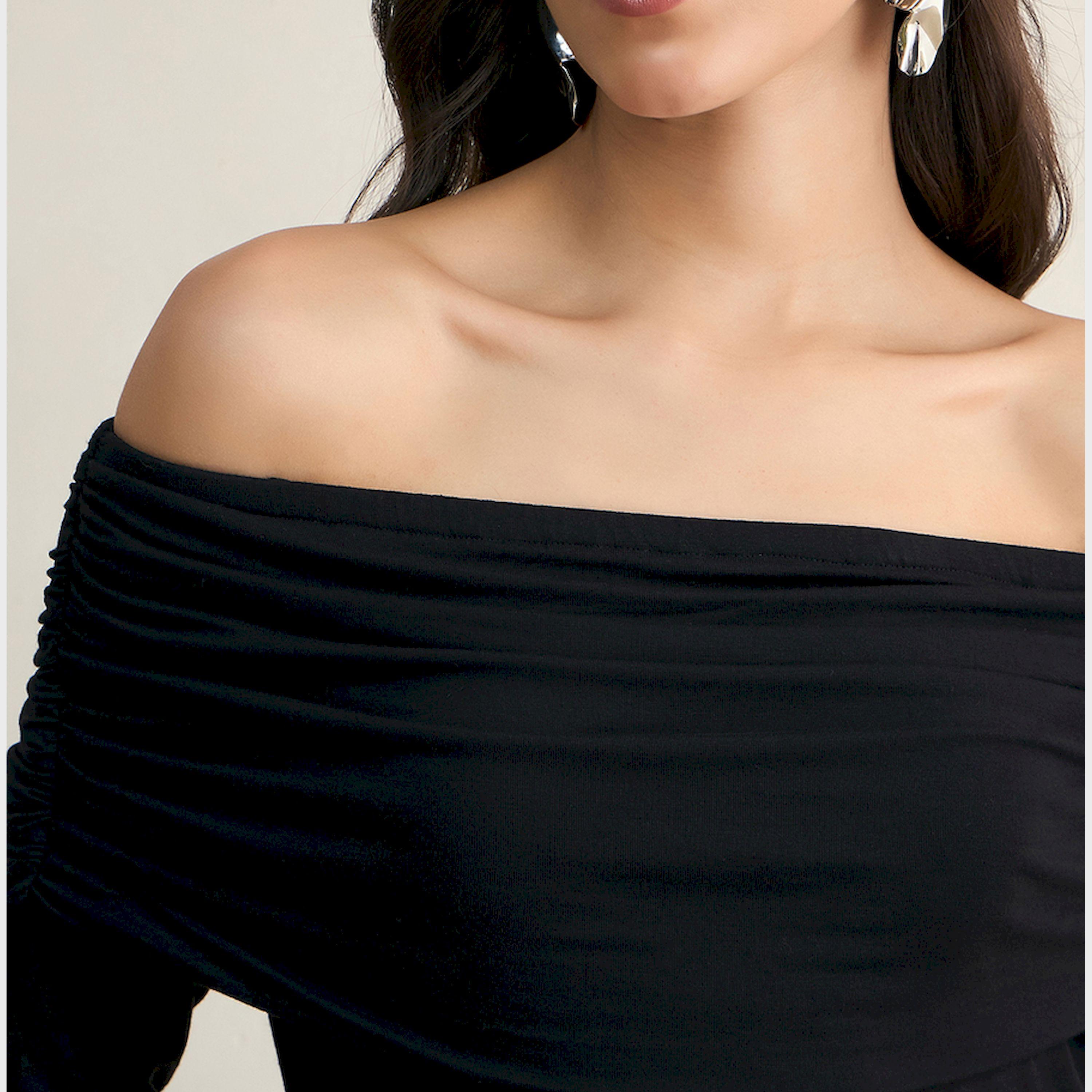 Femmella X Styli Solid Knit Off-Shoulder Neck Top-women-clothing-shirtsandblouses-blouses-image-4