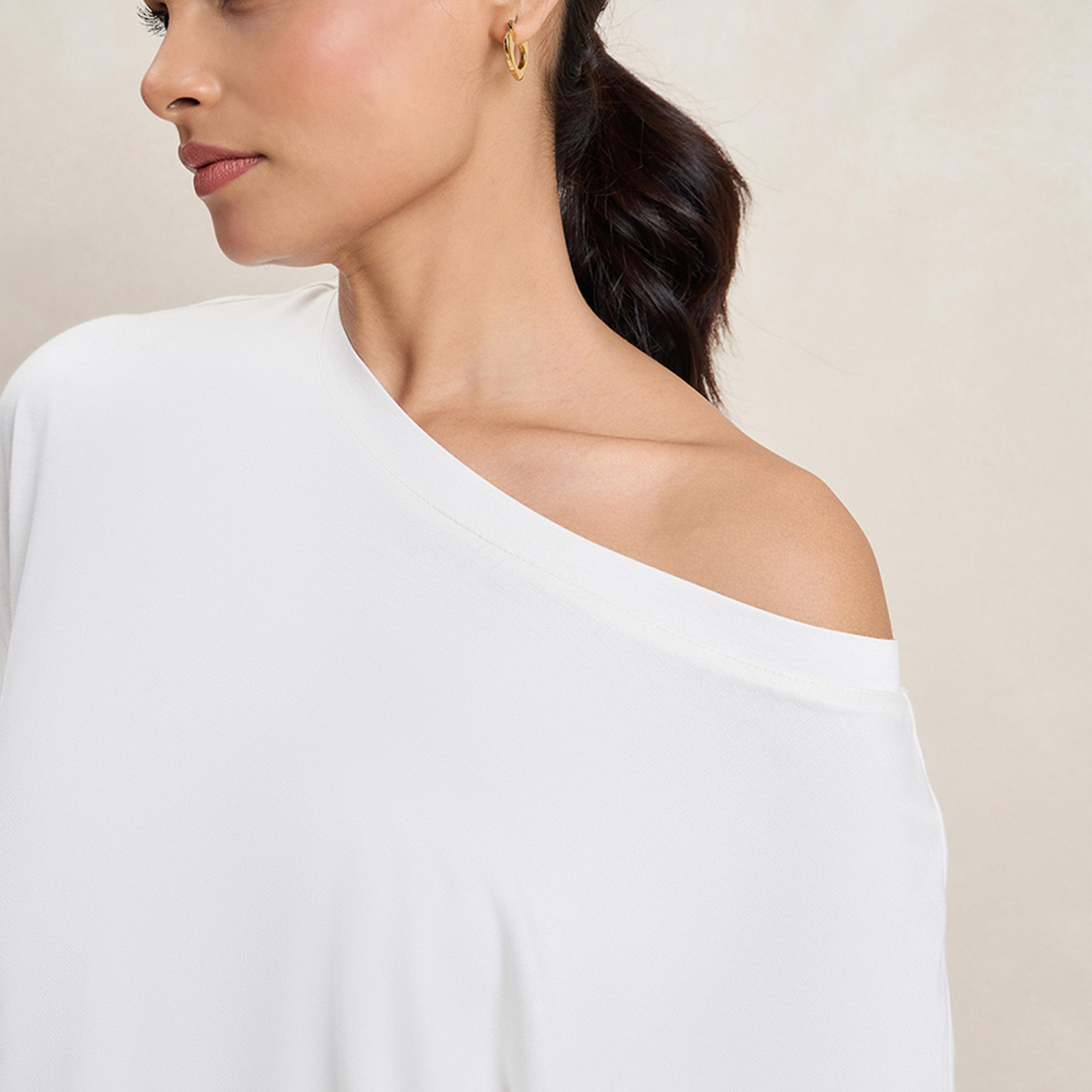 فيميلا × ستايلي - بلوزة سادة محبوكة بكتف واحد وقصّة عادية-women-clothing-tshirts-image-5
