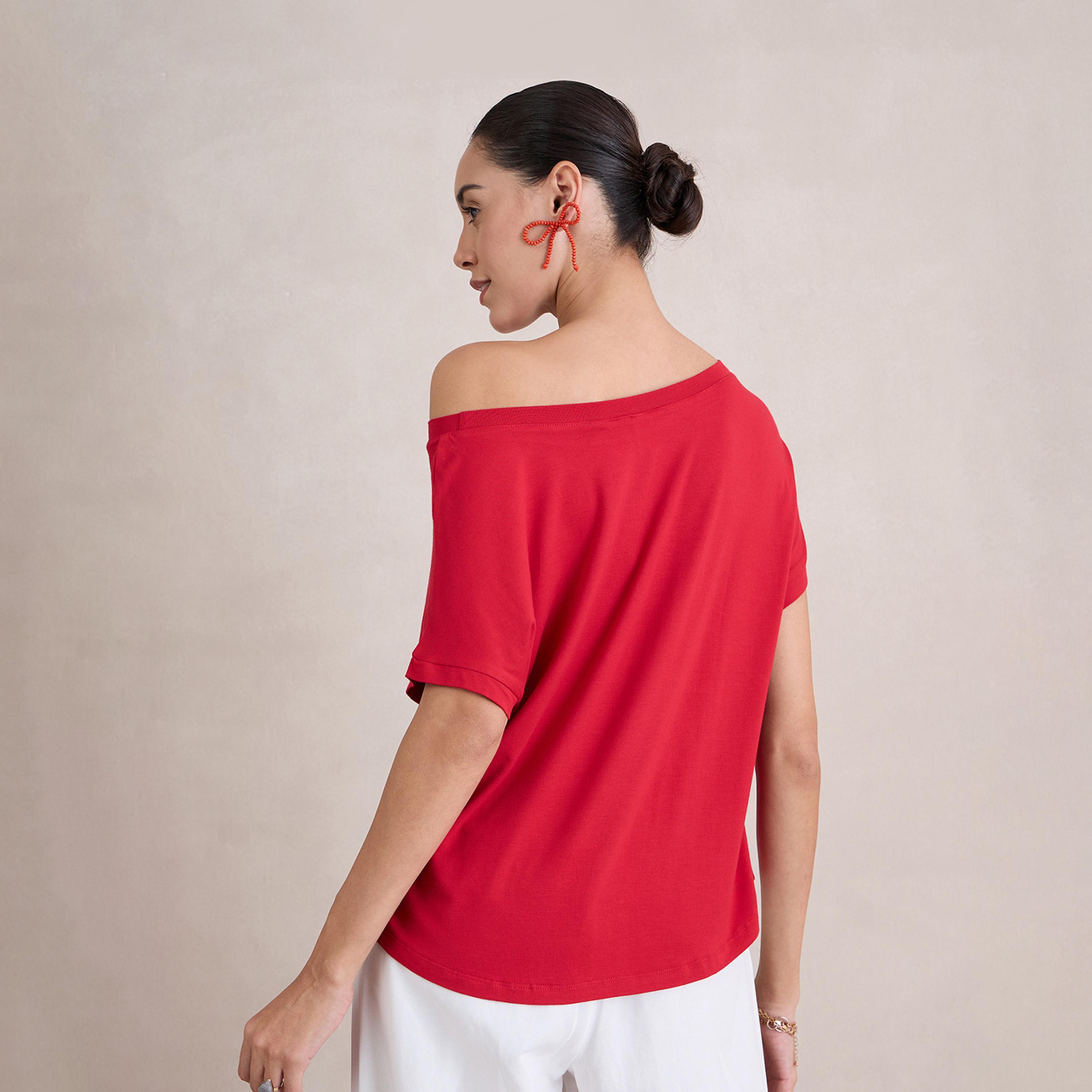 فيميلا × ستايلي - بلوزة سادة محبوكة بقصّة عادية مكشوفة الكتفين-women-clothing-tshirts-image-3