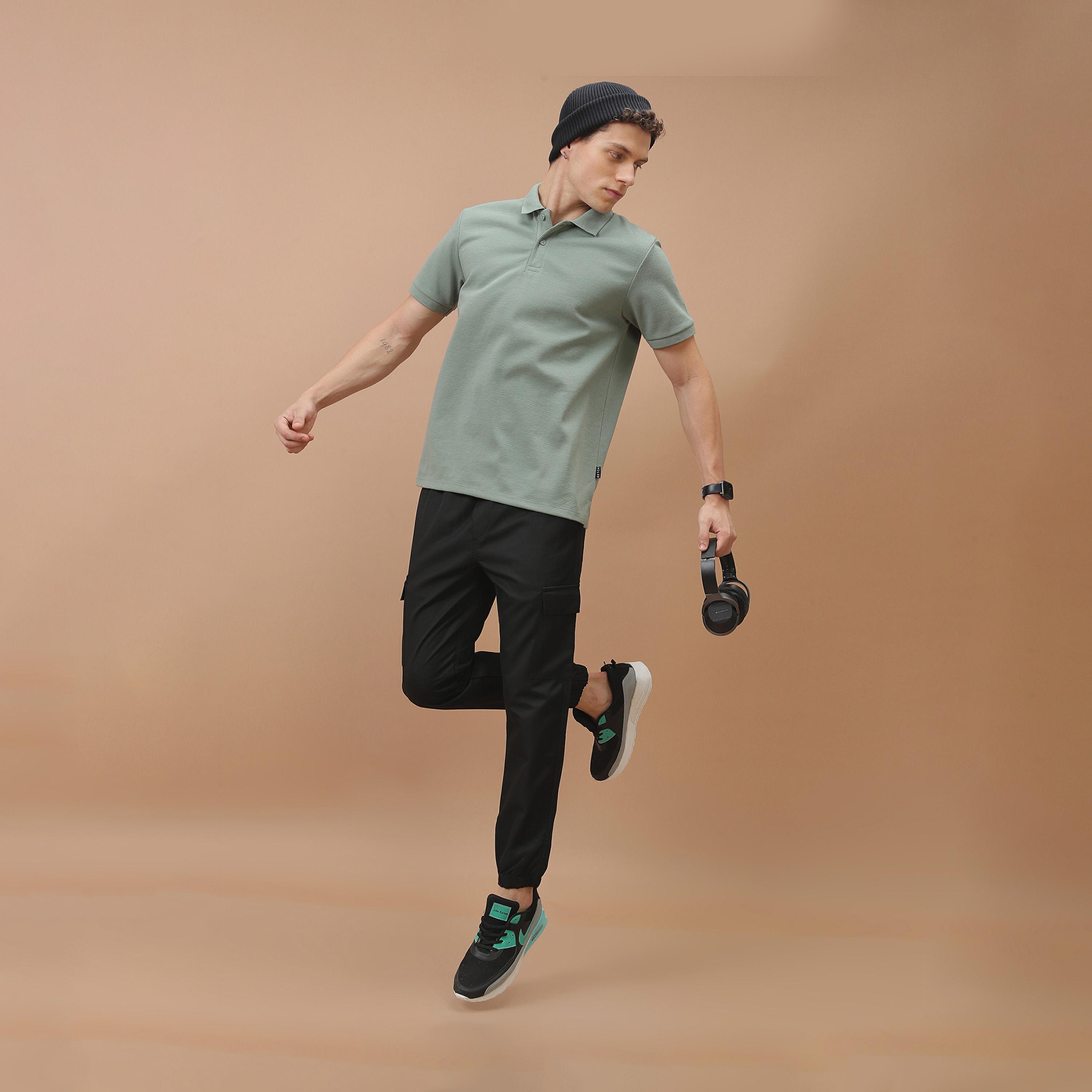 هايلاندر ستايلي - بنطال رياضي متوسط الارتفاع بقصّة عادية ورباط سحب-men-clothing-bottoms-joggers-image-2