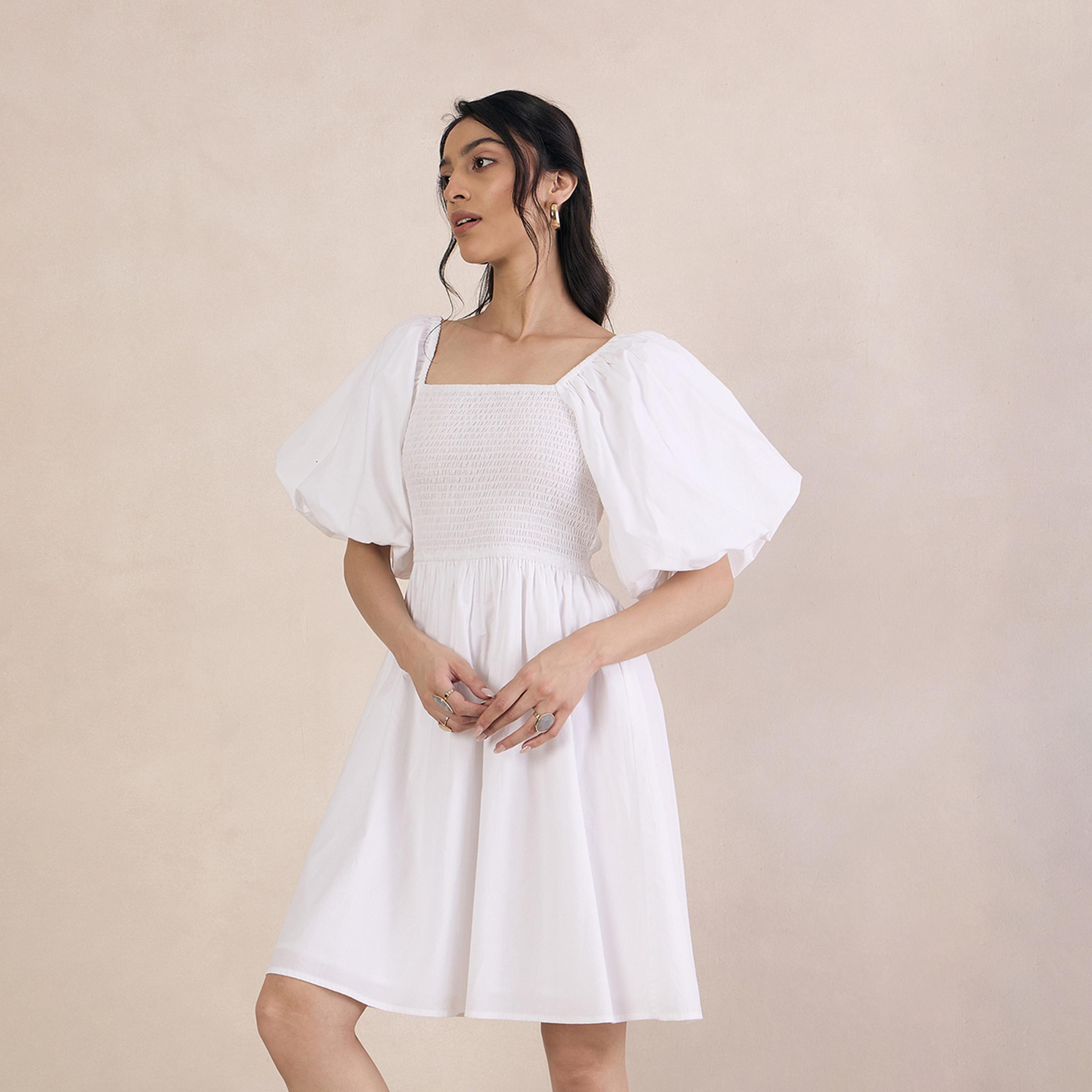 فيميلا × ستايلي - فستان قصير بأكمام منفوخة ورقبة مربعة وتفاصيل مطرزة-women-clothing-dresses-image-2