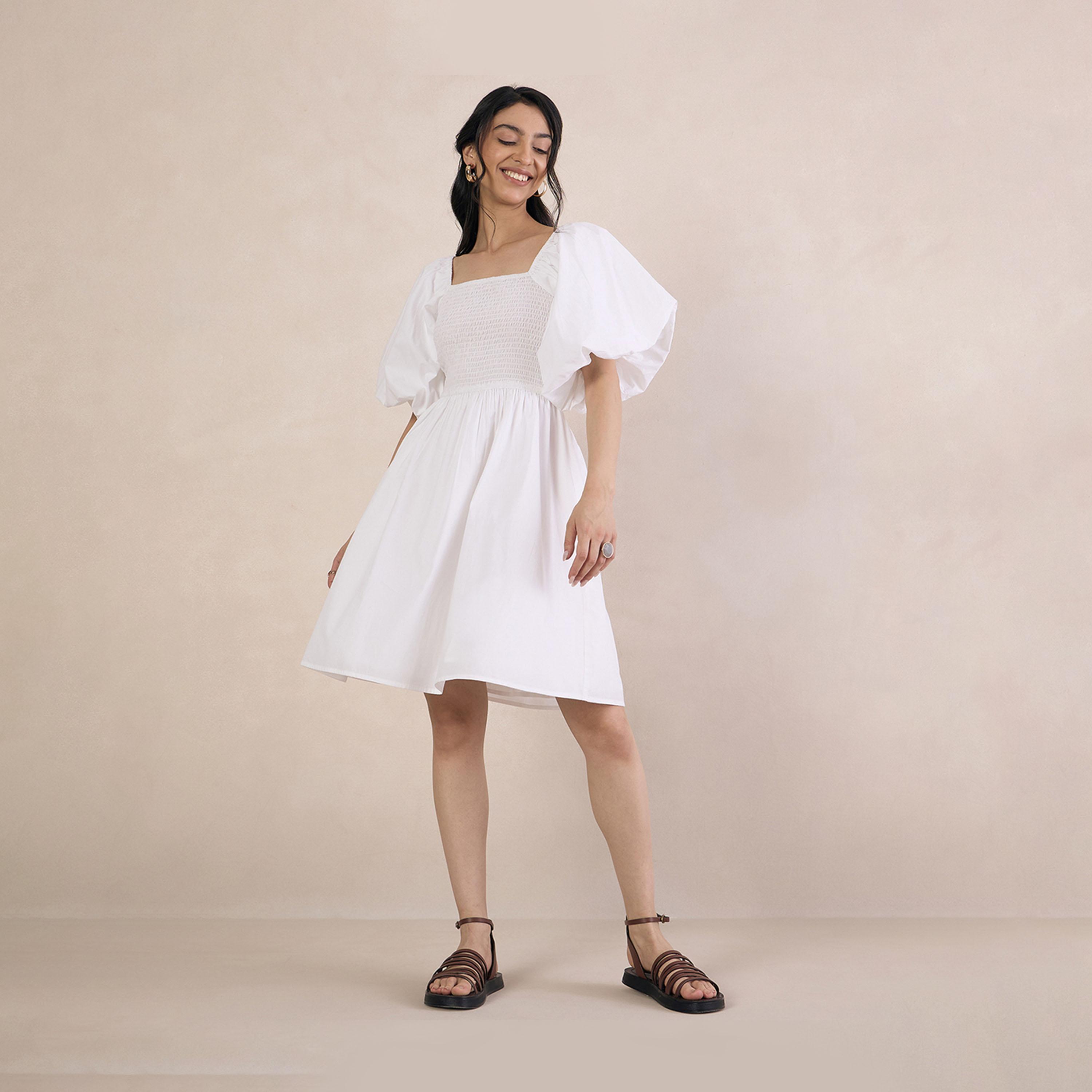 فيميلا × ستايلي - فستان قصير بأكمام منفوخة ورقبة مربعة وتفاصيل مطرزة-women-clothing-dresses-image-5