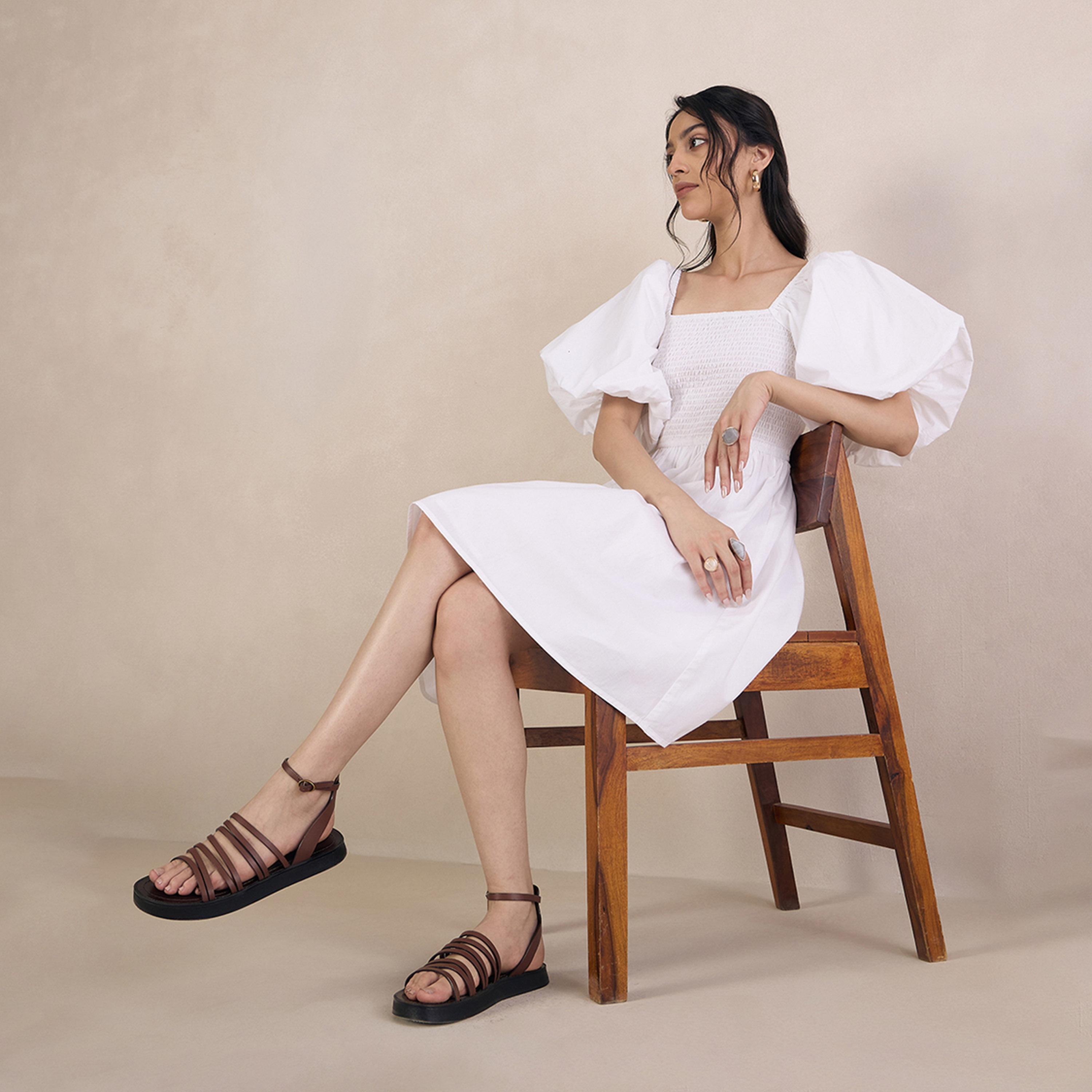 فيميلا × ستايلي - فستان قصير بأكمام منفوخة ورقبة مربعة وتفاصيل مطرزة-women-clothing-dresses-image-6