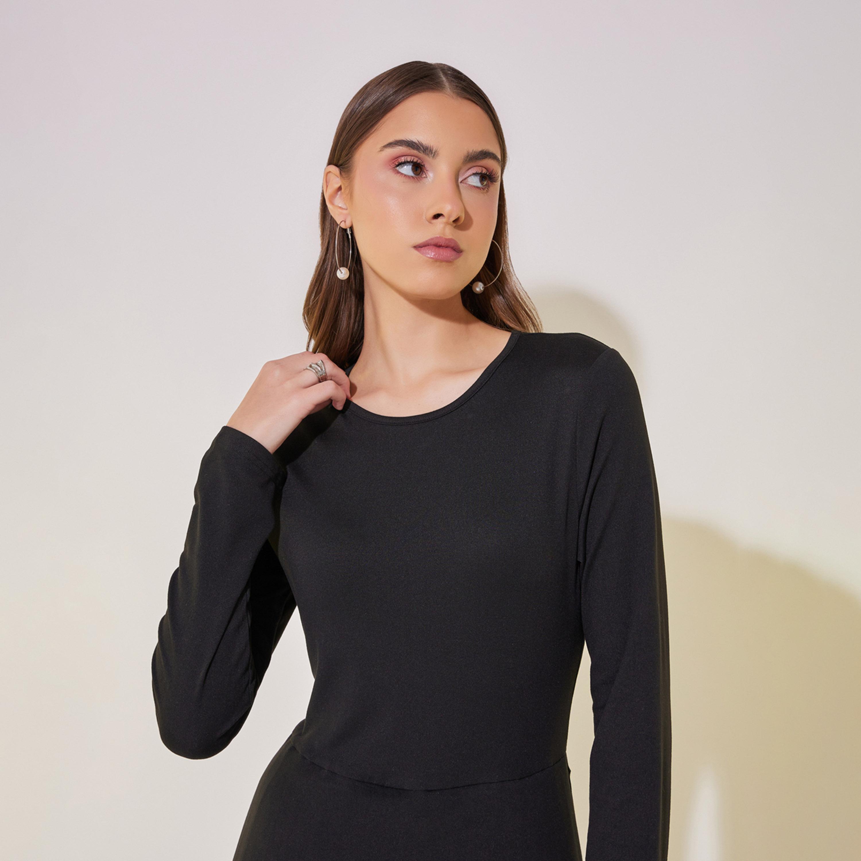فستان طويل بأكمام طويلة وتفاصيل طيات متباينة-women-clothing-dresses-image-4