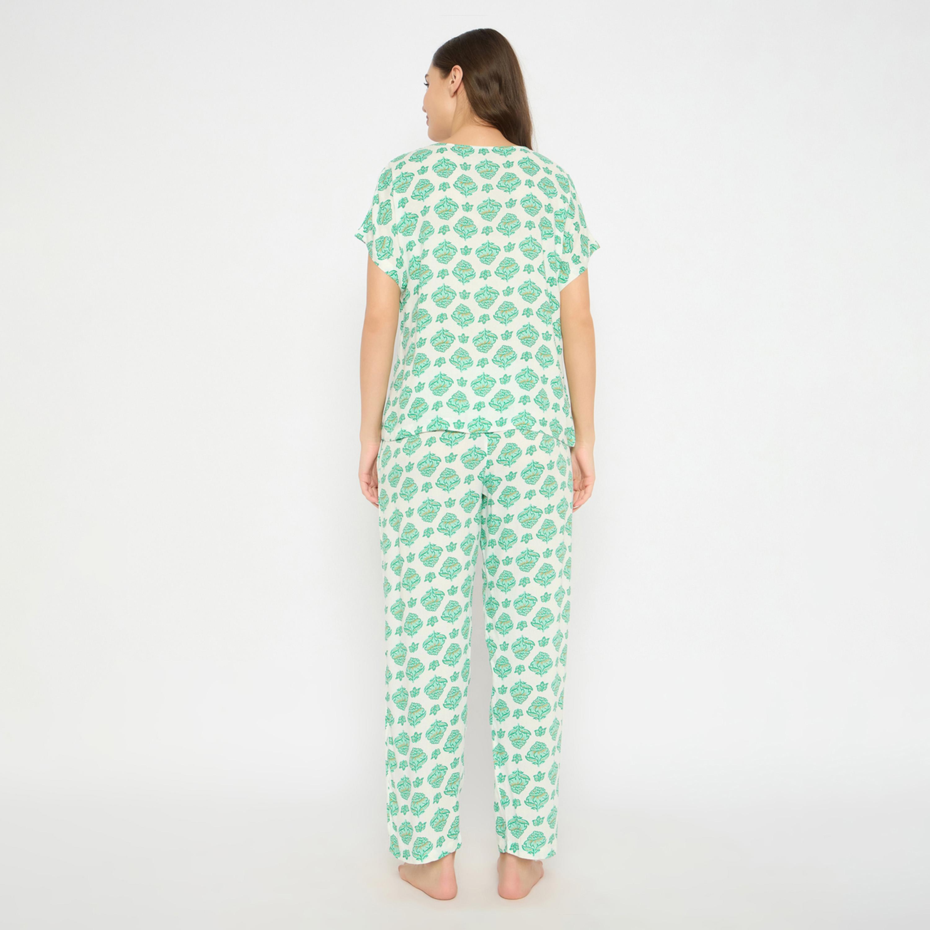Clovia X Styli Floral Print Round Neck Top And Pyjama Set-women-clothing-nightwear-pyjamas-longsets-image-5