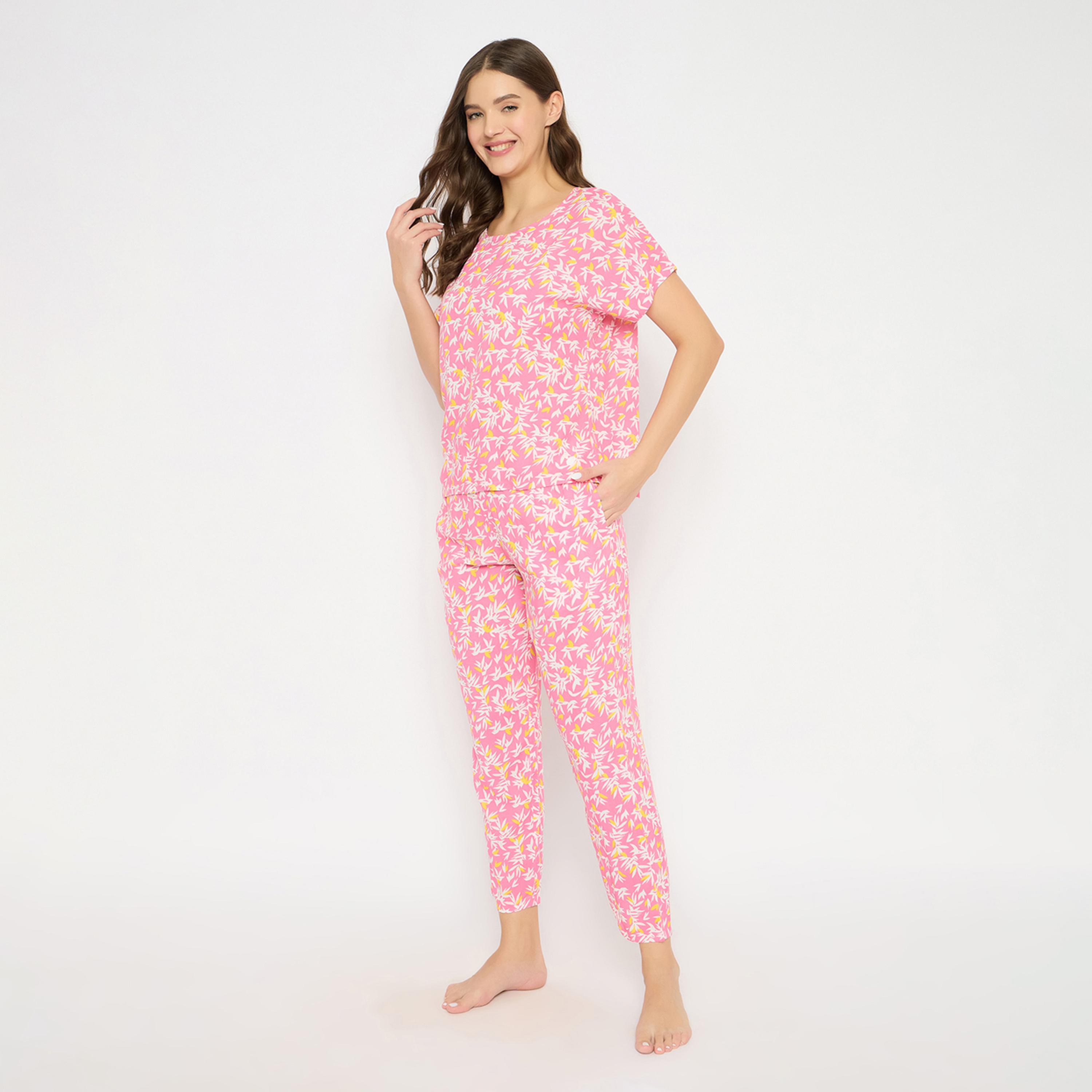 Clovia X Styli Printed Round Neck Top And Pyjama Set-women-clothing-nightwear-pyjamas-longsets-image-3