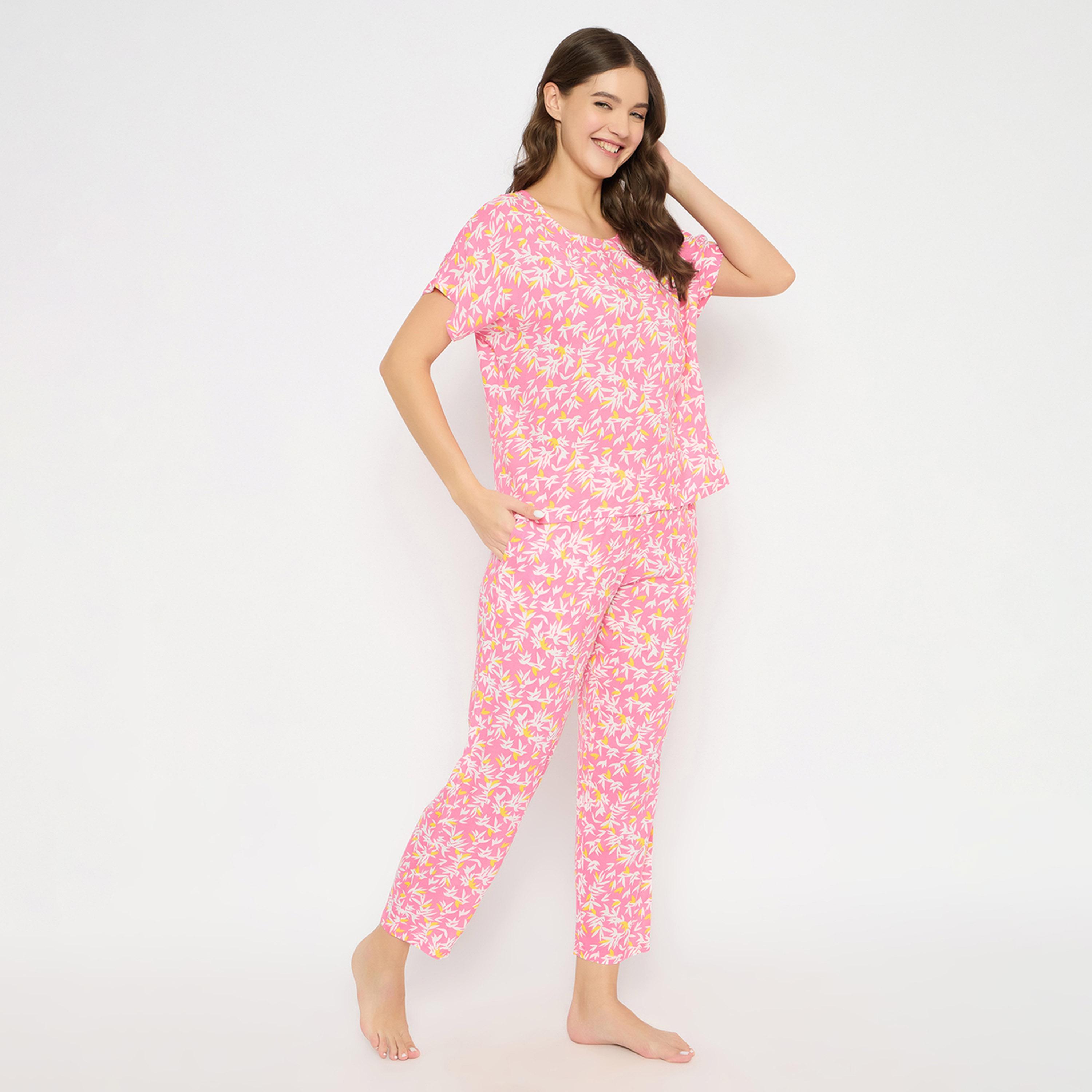 Clovia X Styli Printed Round Neck Top And Pyjama Set-women-clothing-nightwear-pyjamas-longsets-image-4