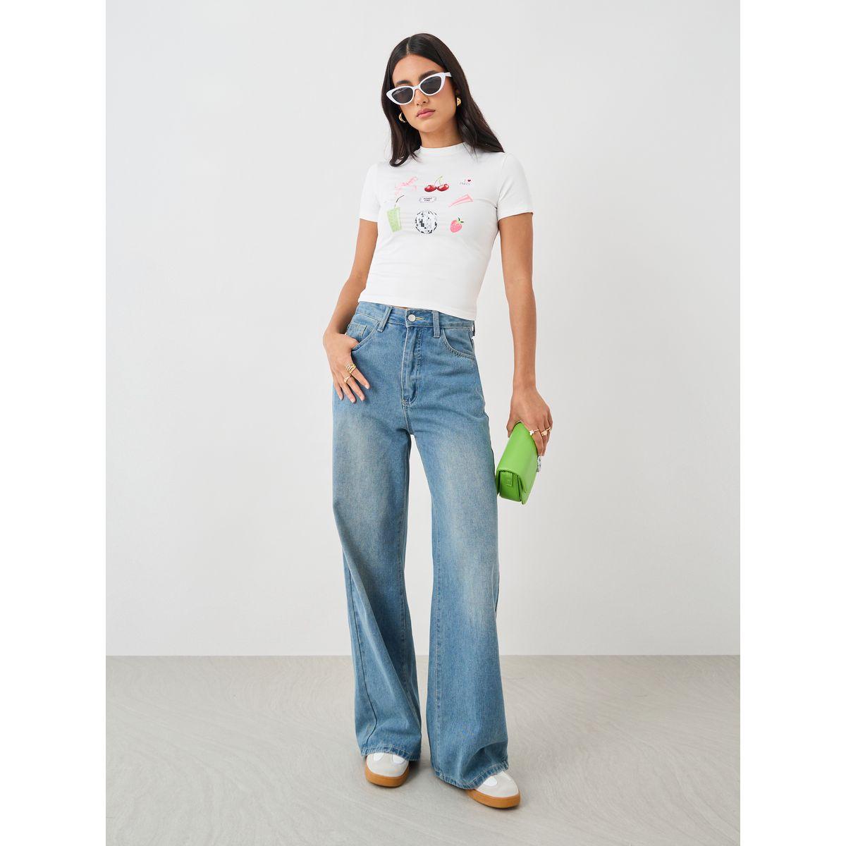 تيشيرت مُجسم بطبعة جرافيك وأكمام قصيرة-women-clothing-tshirts-image-2