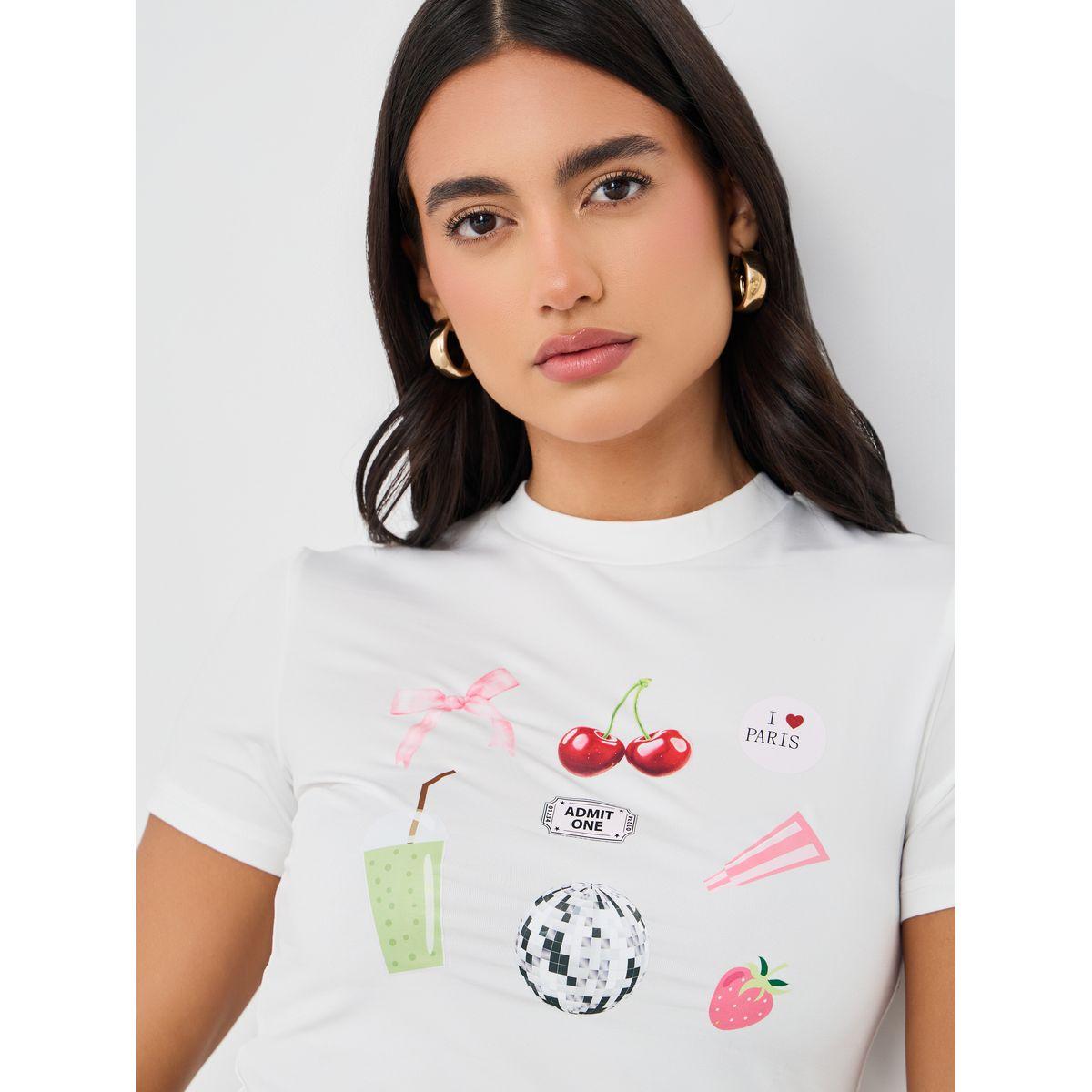 تيشيرت مُجسم بطبعة جرافيك وأكمام قصيرة-women-clothing-tshirts-image-3