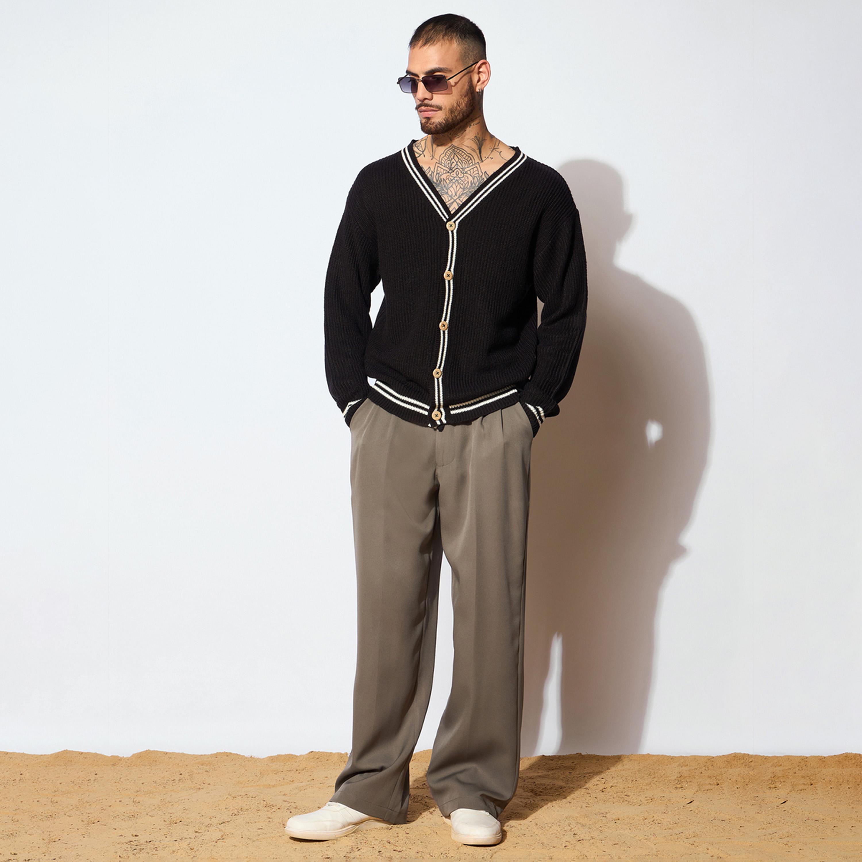 ماسكلن ساسافراس X ستايلي كارديغان بأزرار أمامية باللونين الأسود والأبيض للجنسين-men-winterwear-sweatersandpullovers-image-2