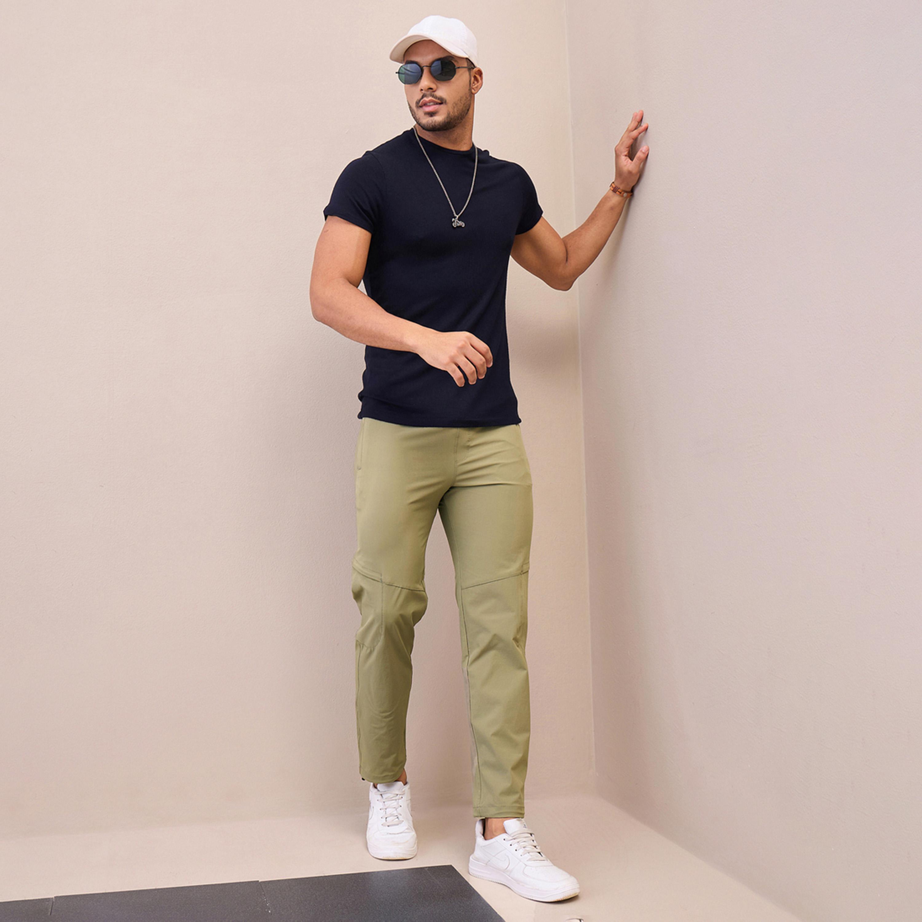 ماسكلن ساسافراس × ستايلي - بنطال باراشوت بخصر متوسط الارتفاع وقصة مريحة-men-clothing-bottoms-joggers-image-2