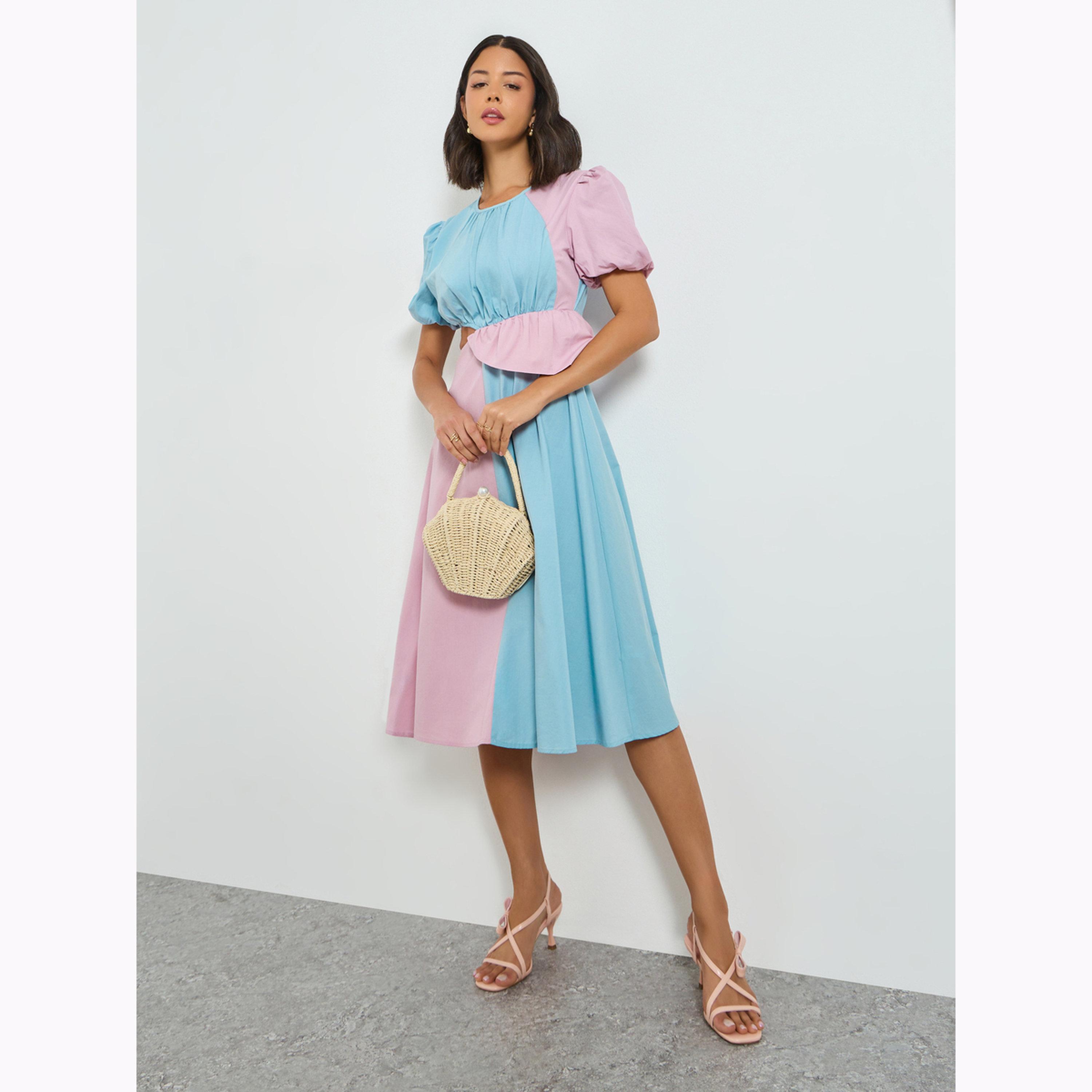 فستان ميدي بنمط كتل متمايزة بتفاصيل مفرغة-women-clothing-dresses-image-1