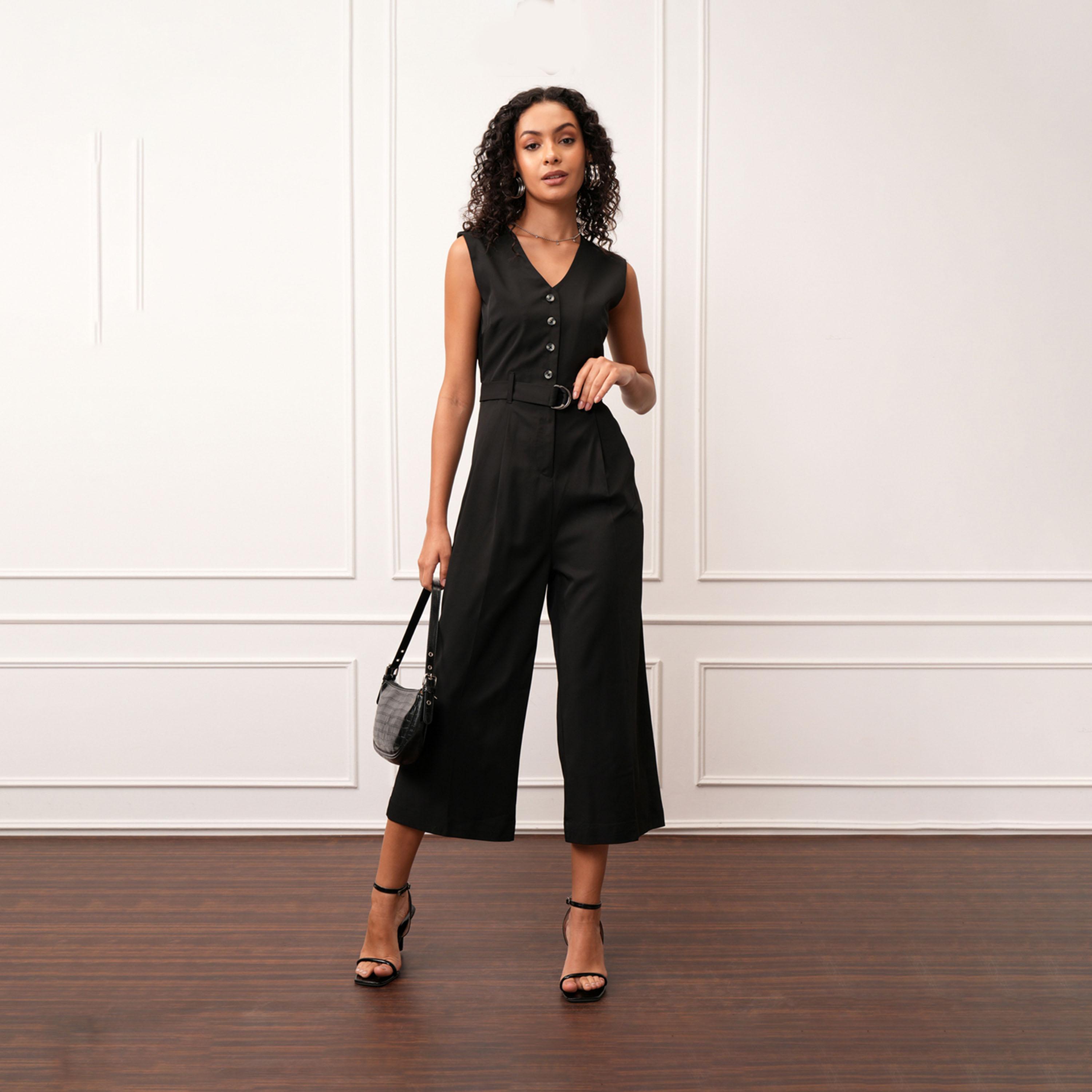 طوكيو توكيز - جمبسوت سادة بفتحة رقبة على شكل V وأزرار وساق واسعة مع حزام-women-clothing-jumpsuits-image-2