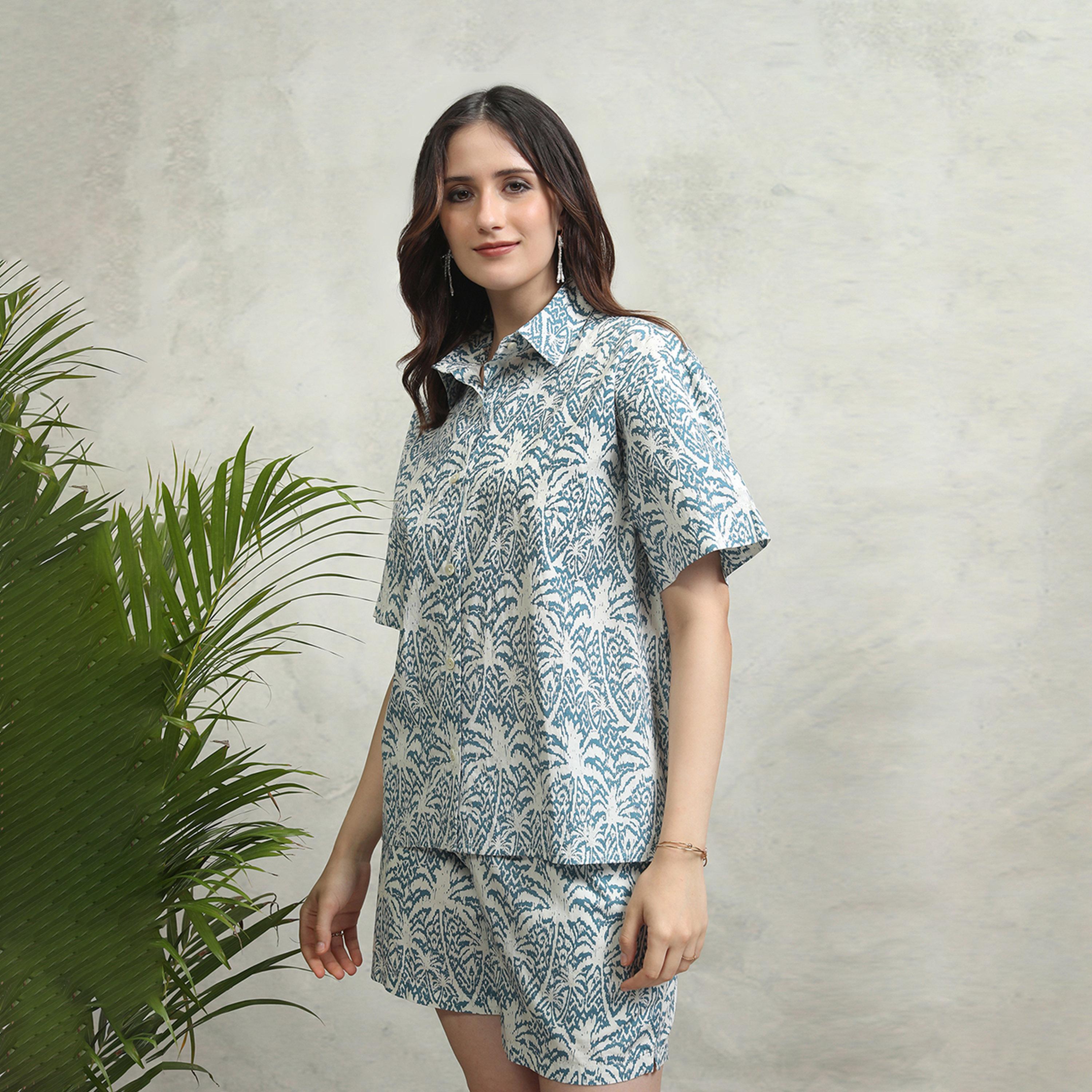 طوكيو توكيز × ستايلي - طقم قميص قطني بياقة وطبعة زهور كاملة مع شورت متوسط الارتفاع-women-clothing-coordsets-image-3