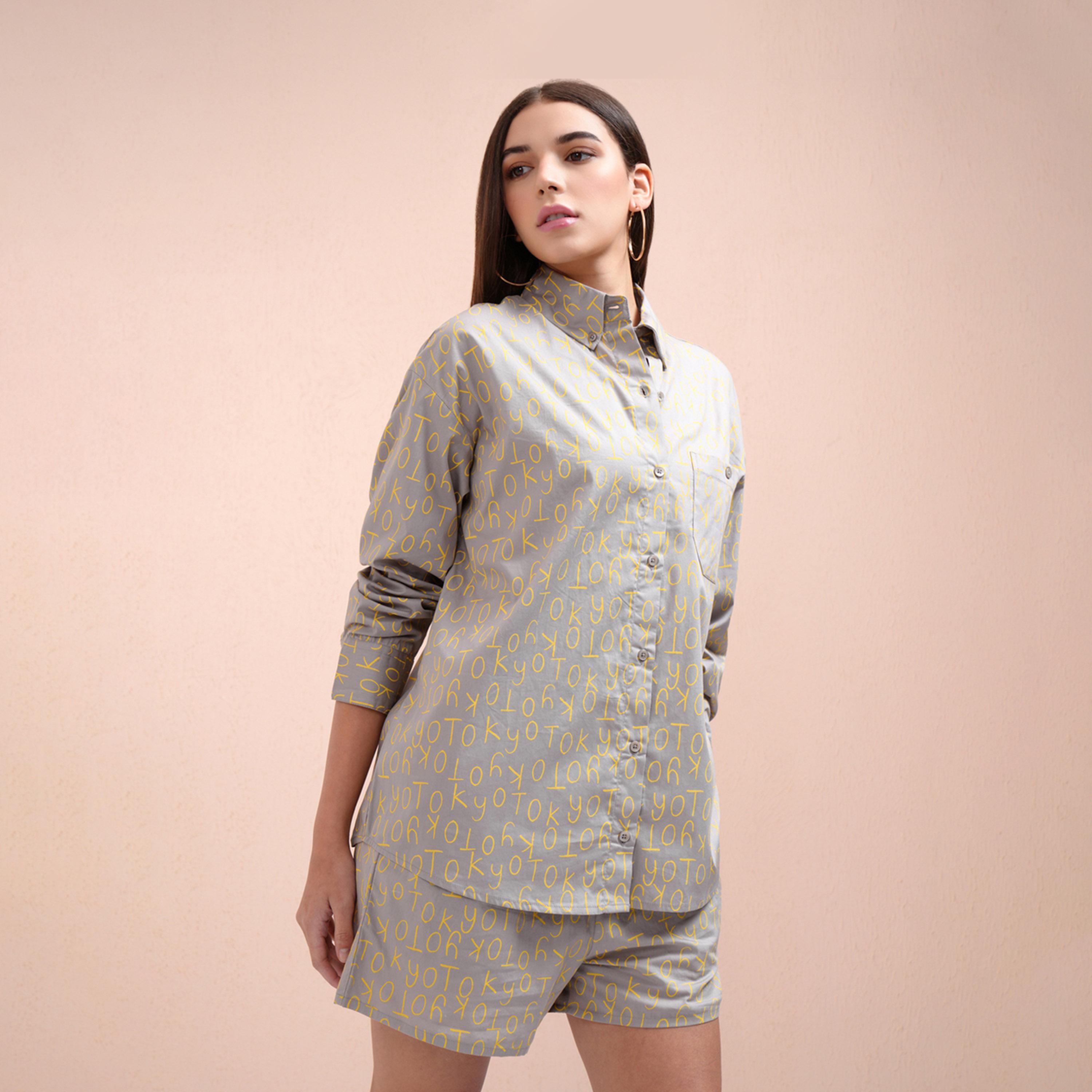 طوكيو توكيز - طقم قميص مطبوع بالكامل مع شورت بخصر متوسط الارتفاع-women-clothing-coordsets-image-3