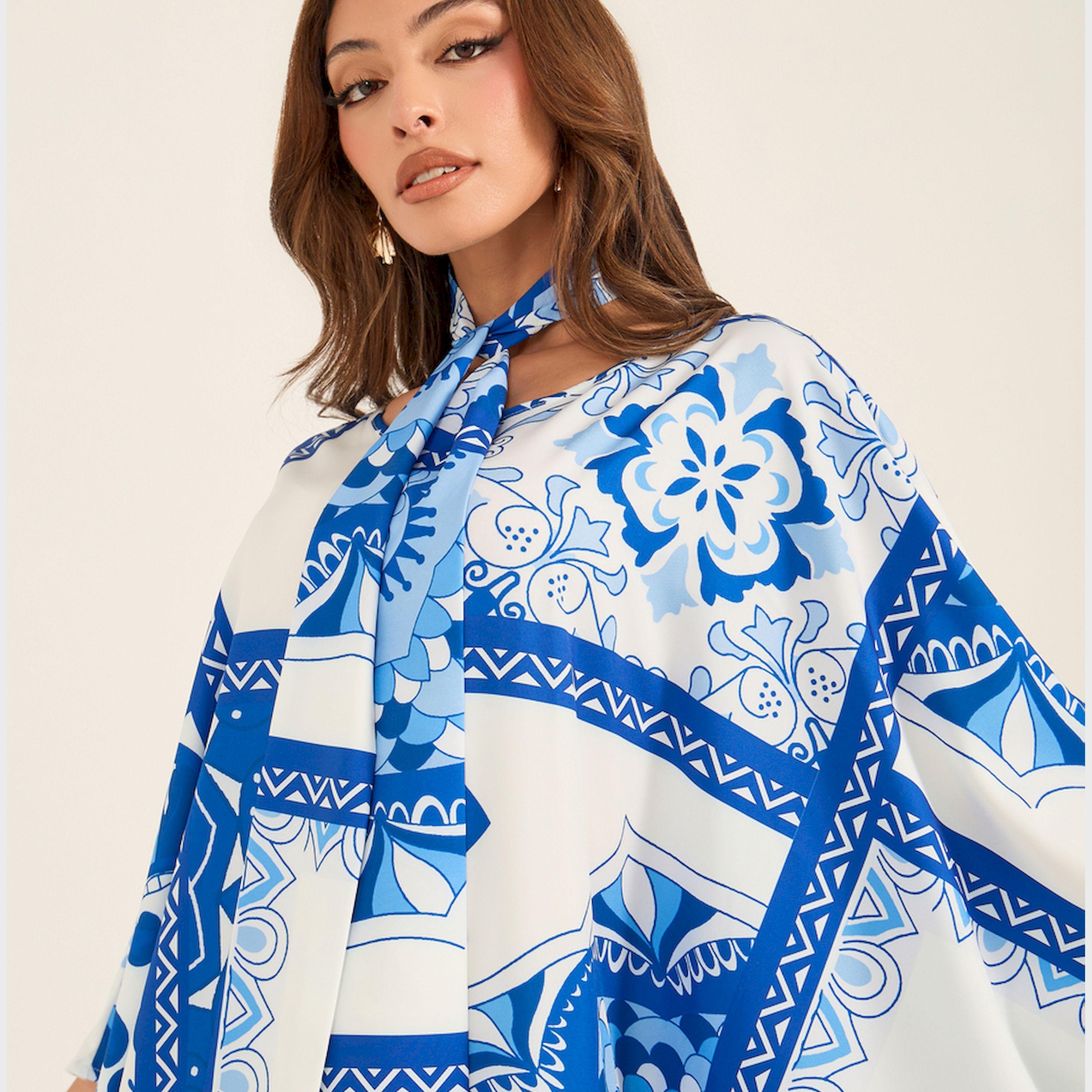 كي ال × ستايلي - فستان قفطان مطبوع بأكمام جناح الخفاش مع تفاصيل شراشيب-women-arabicclothing-kaftan-image-5