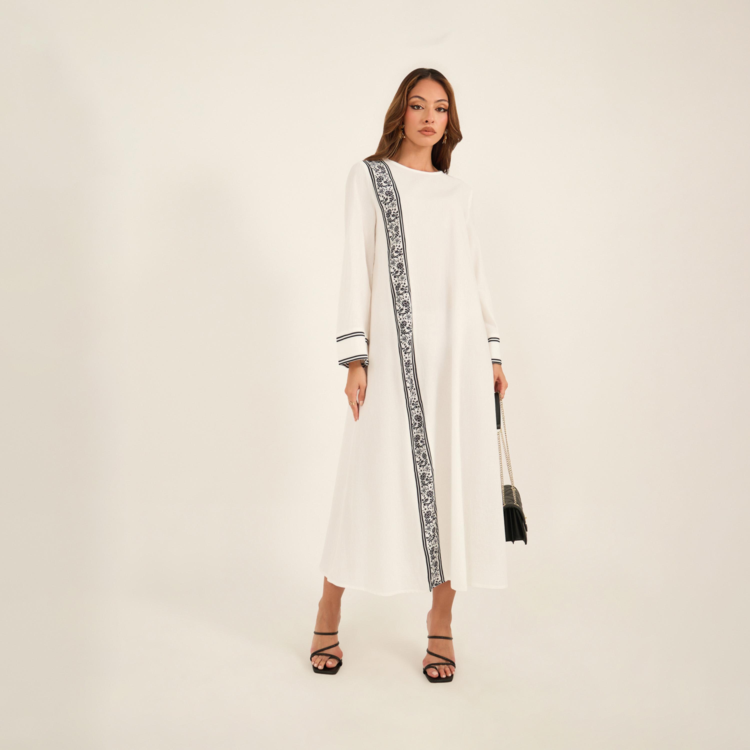 كي ال × ستايلي - جلابية برقبة مستديرة مطبوعة بالزهور-women-arabicclothing-jalabiyas-image-1