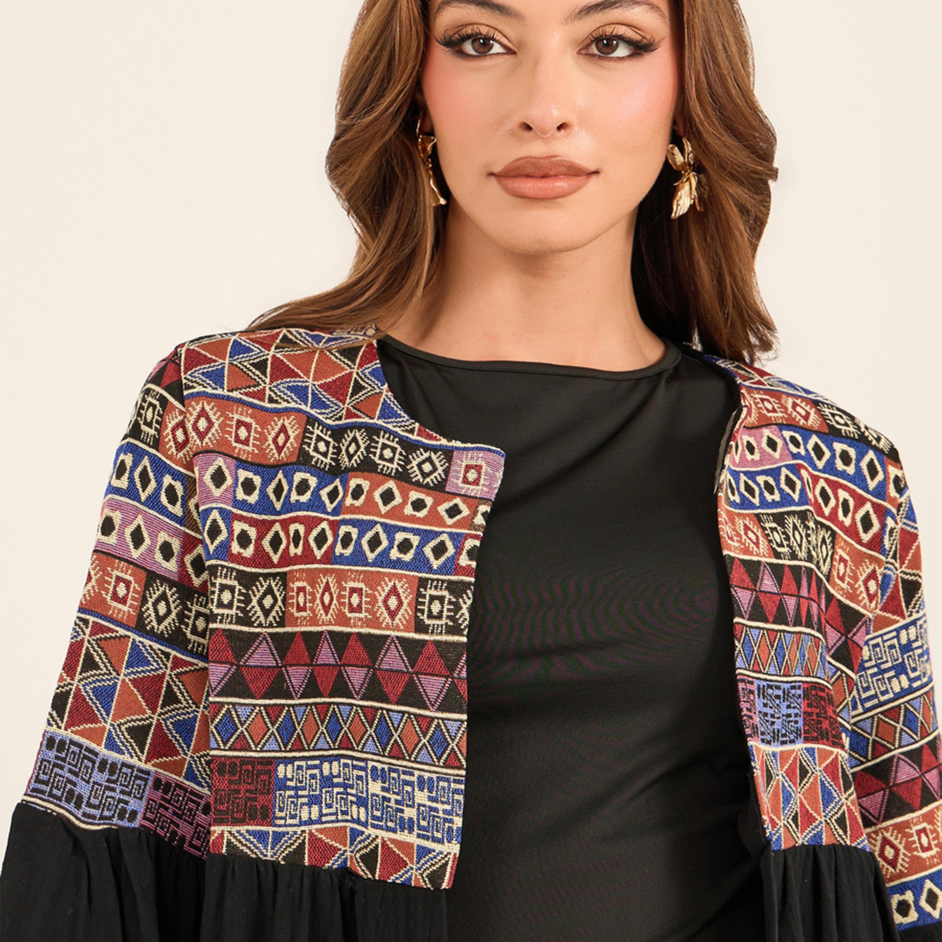 كيمونو بتفاصيل مُطرزة مع قصة عادية-women-arabicclothing-abayas-image-3