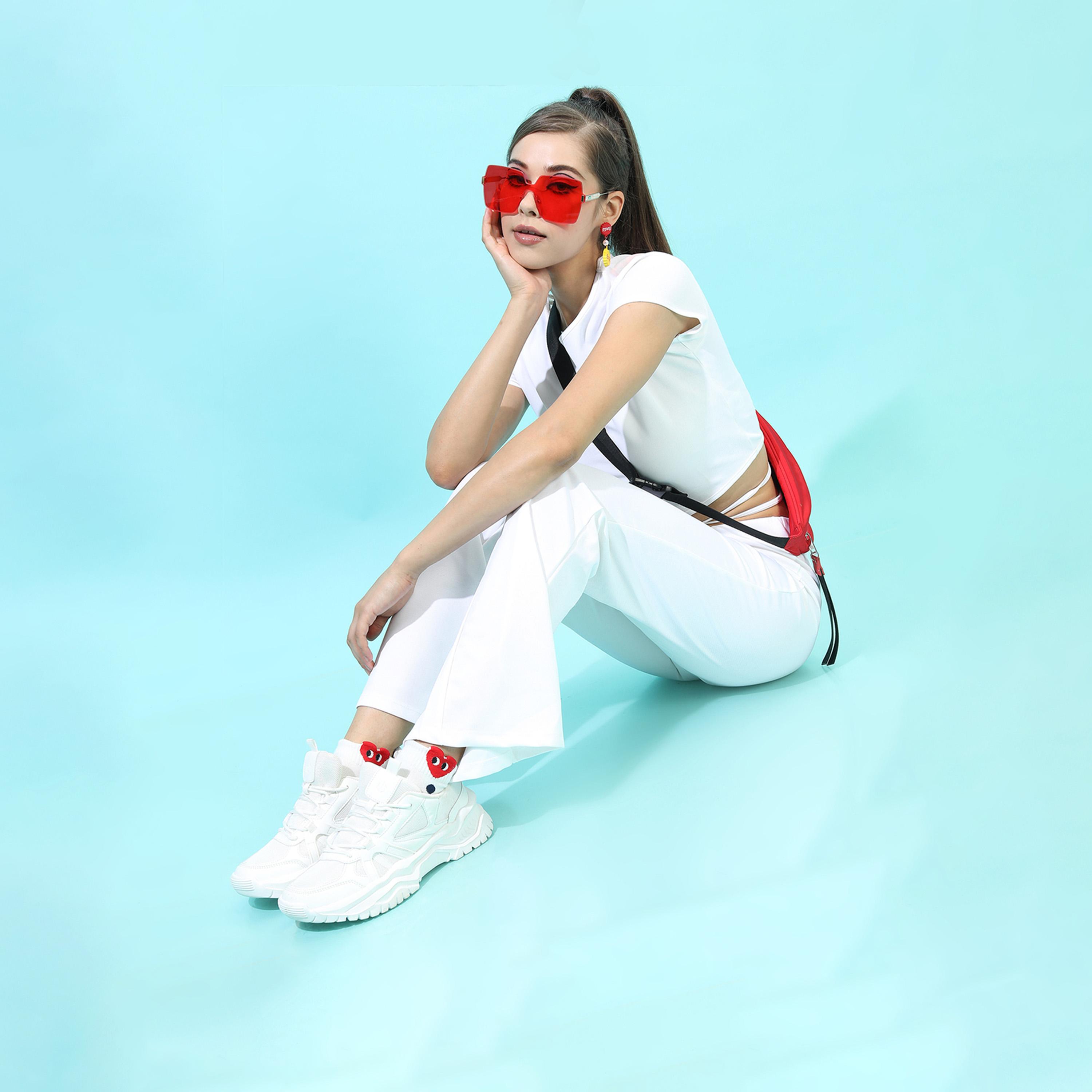 Tokyo Talkies X Styli Solid Round Neck Crop Top With Mid Rise Trousers Co-Ords-women-clothing-coordsets-image-4