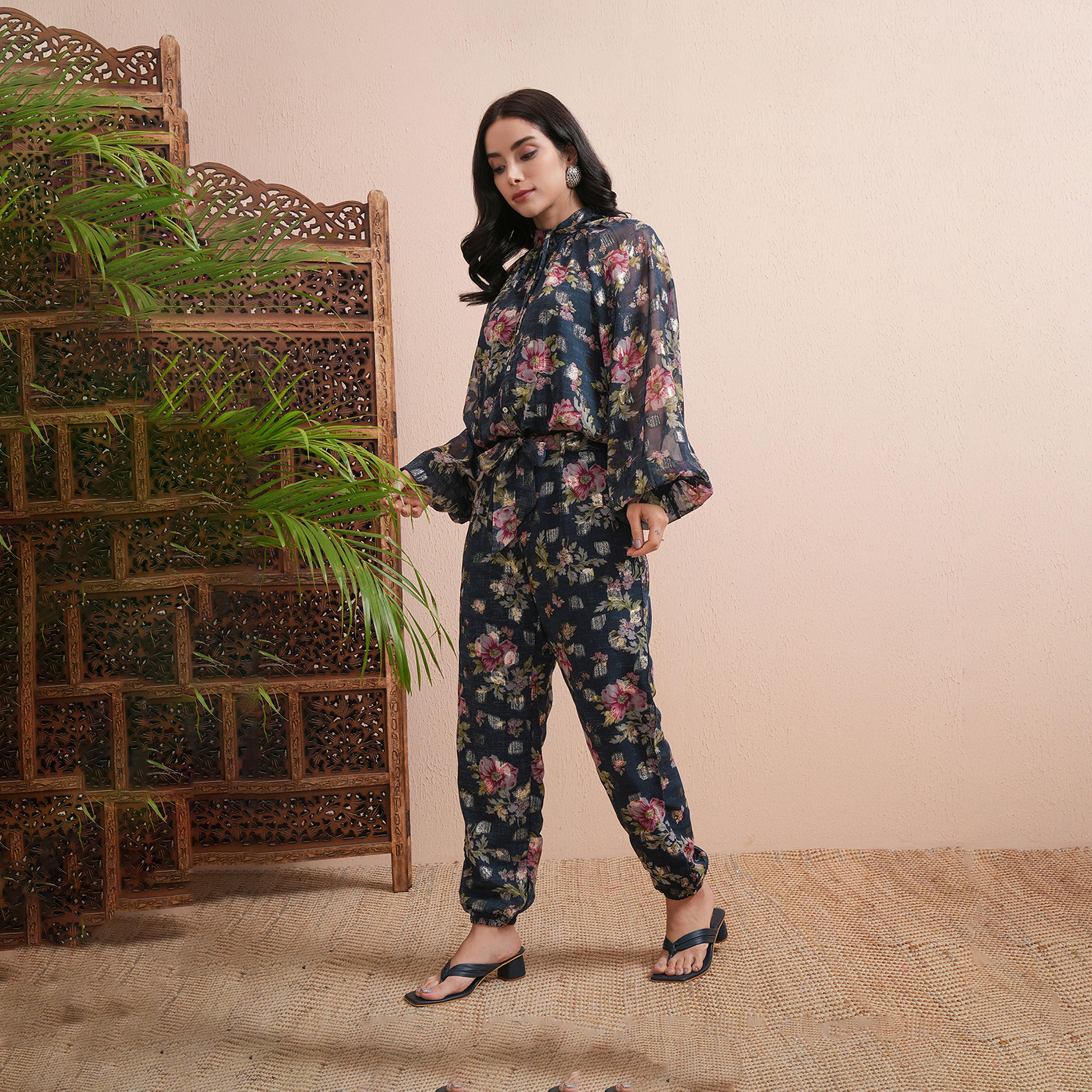 Vishudh X Styli All-Over Floral Print Balloon Sleeve Top With Joggers Co-Ords-women-clothing-coordsets-image-4