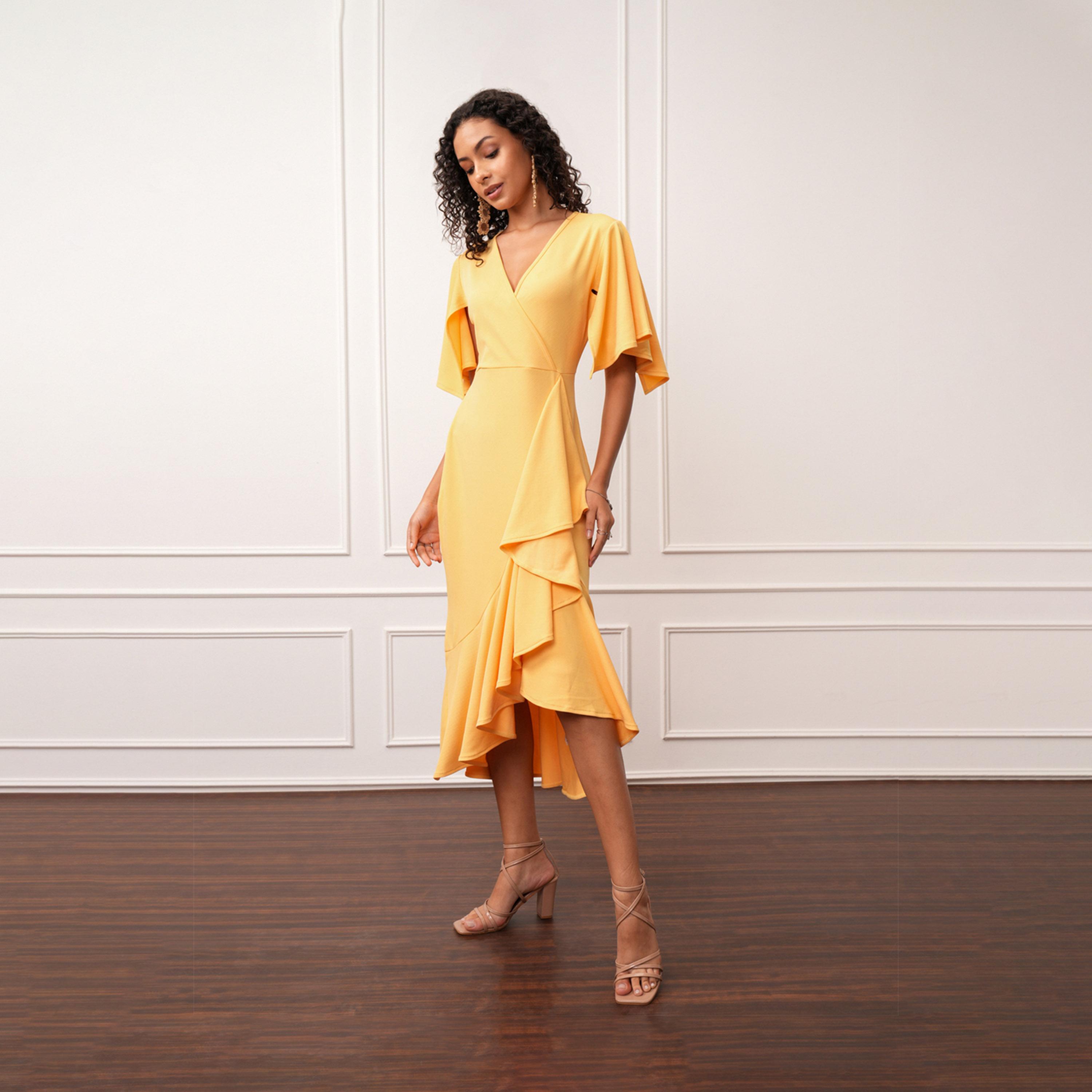 طوكيو توكيز - فستان سادة متوسط الطول بفتحة رقبة على شكل V وحافة غير متماثلة-women-clothing-dresses-image-3
