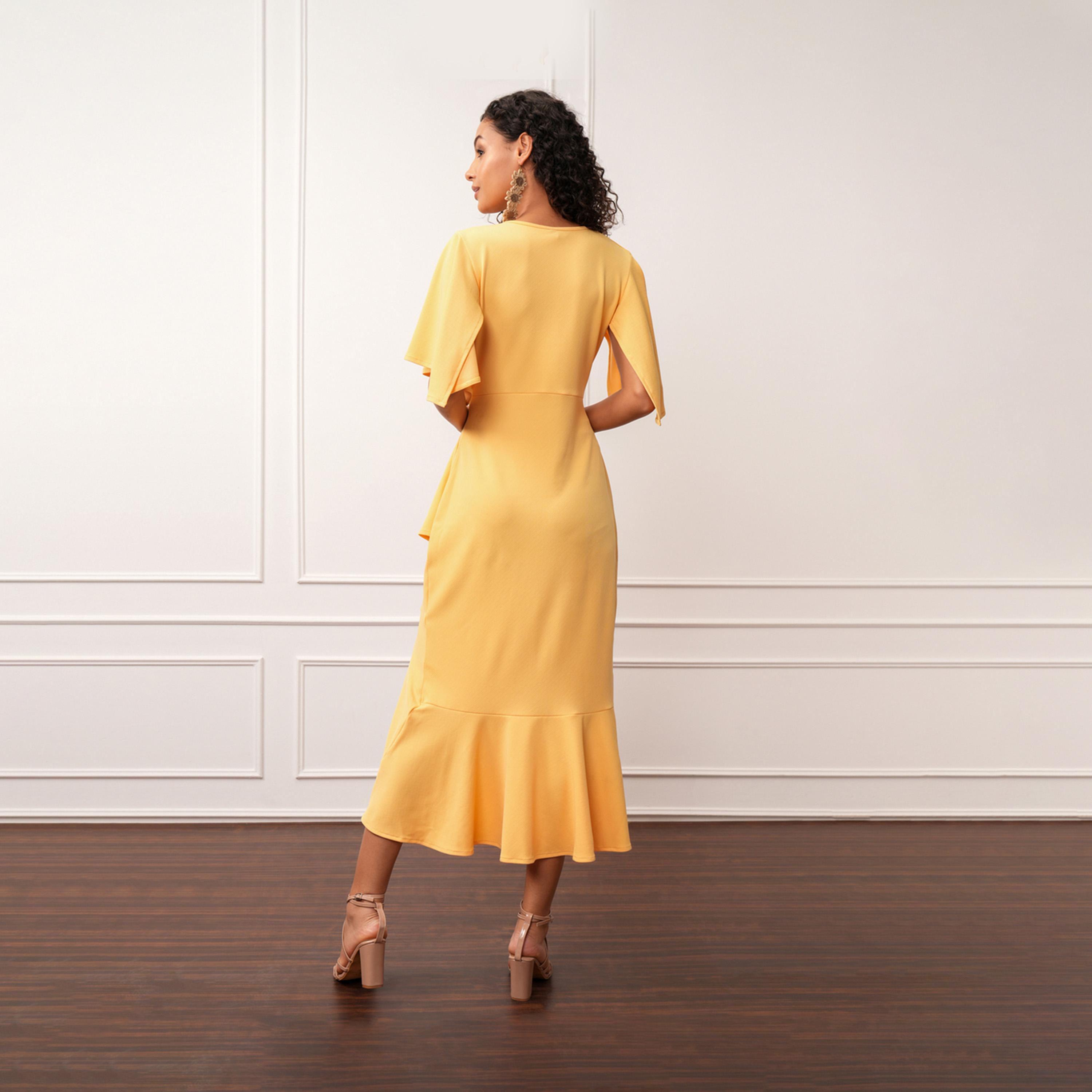 طوكيو توكيز - فستان سادة متوسط الطول بفتحة رقبة على شكل V وحافة غير متماثلة-women-clothing-dresses-image-4