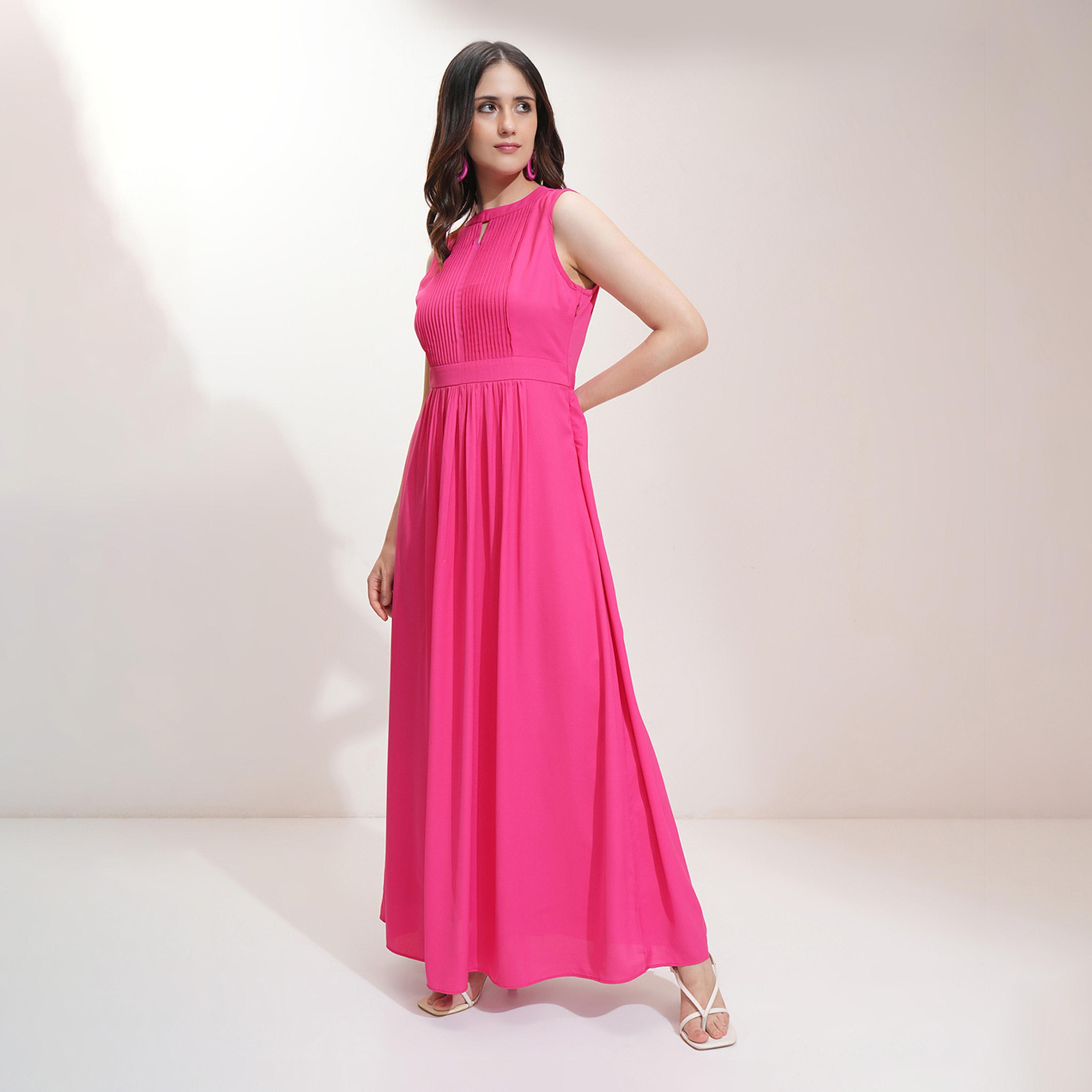 طوكيو توكيز - فستان ماكسي سادة بثنيات وقصة A وفتحة رقبة صغيرة-women-clothing-dresses-image-1