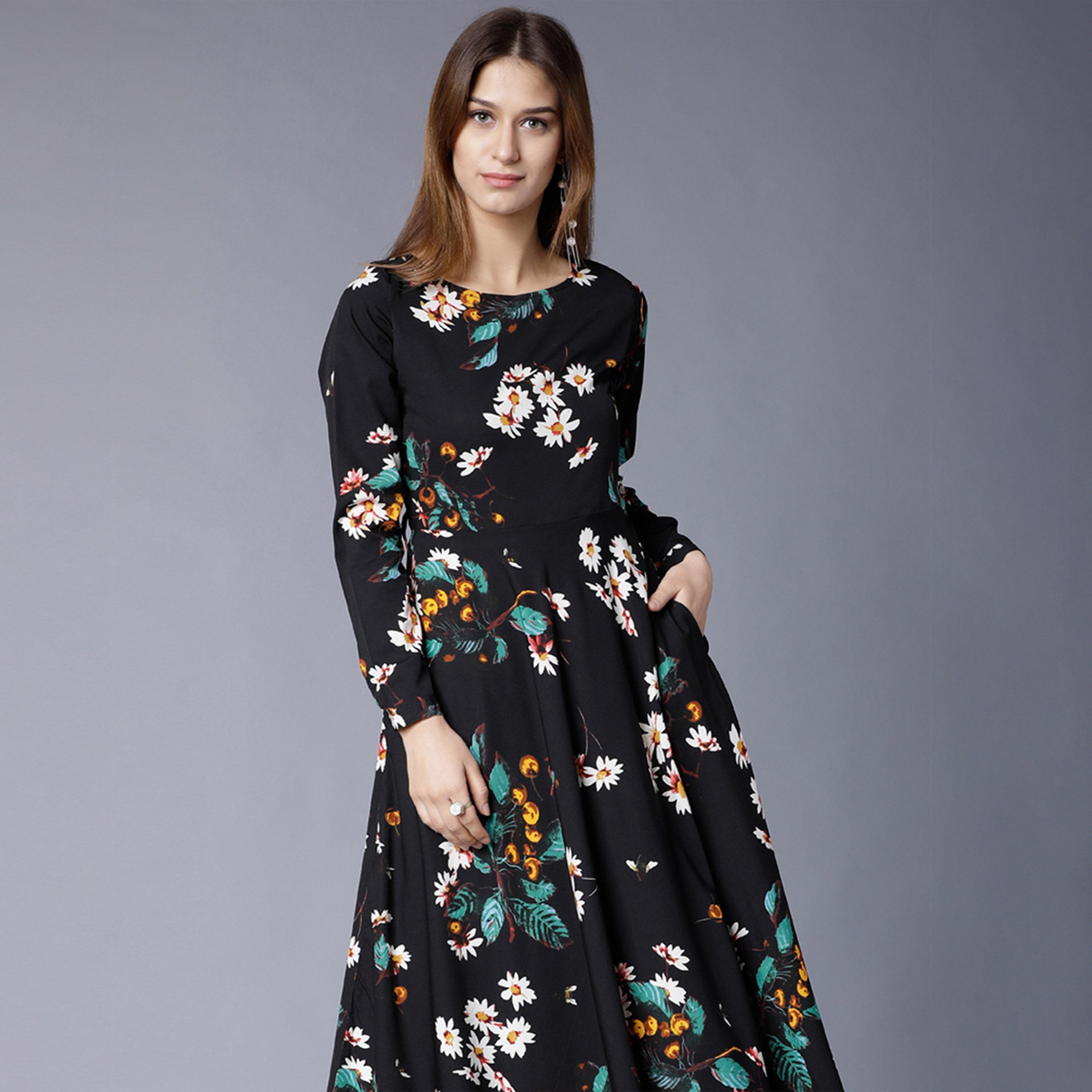 طوكيو توكيز - فستان ماكسي بياقة دائرية وطبعة زهور من-women-clothing-dresses-image-4