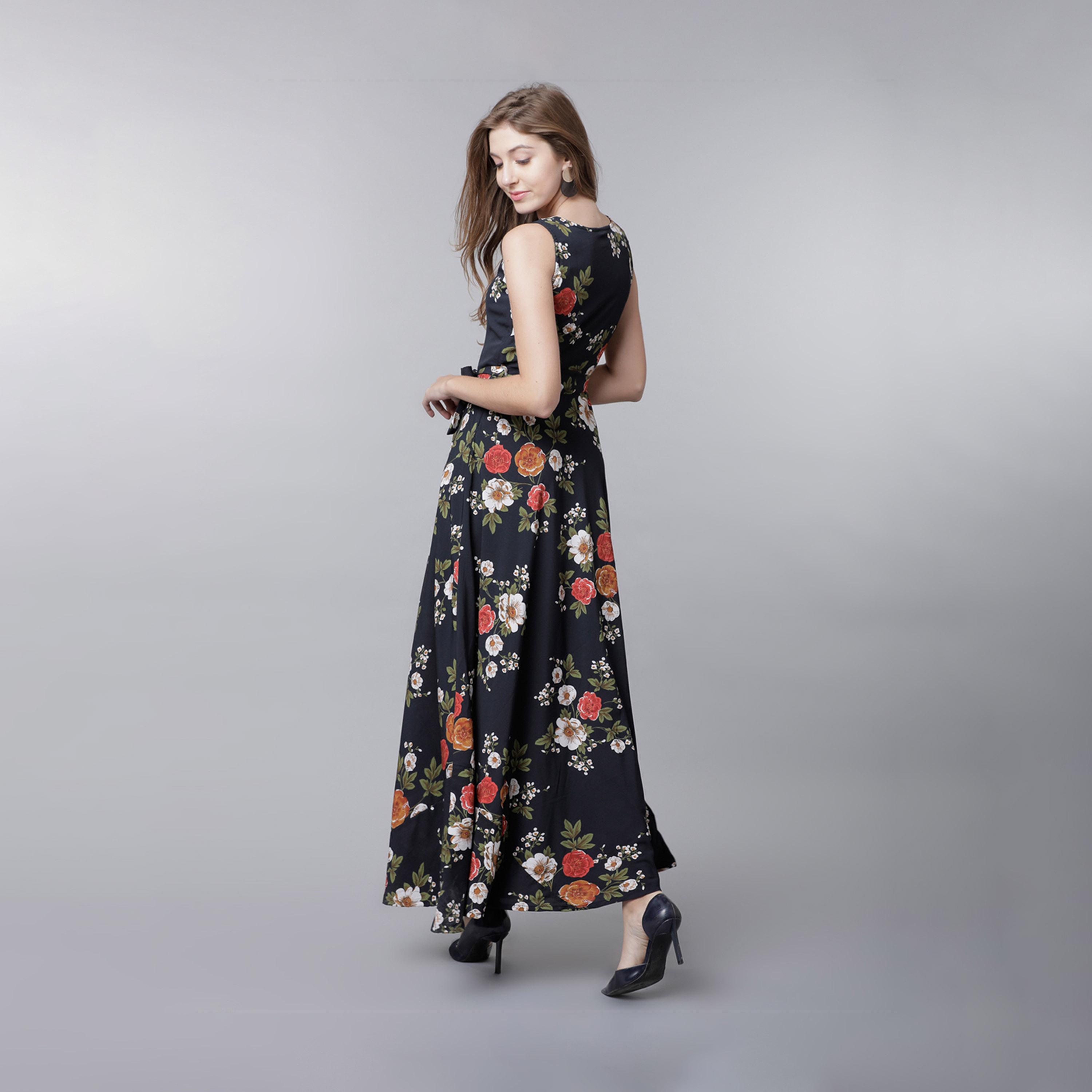 طوكيو توكيز - فستان ماكسي بدون أكمام بطبعة زهور كاملة مع تفاصيل رباط على الخصر-women-clothing-dresses-image-3