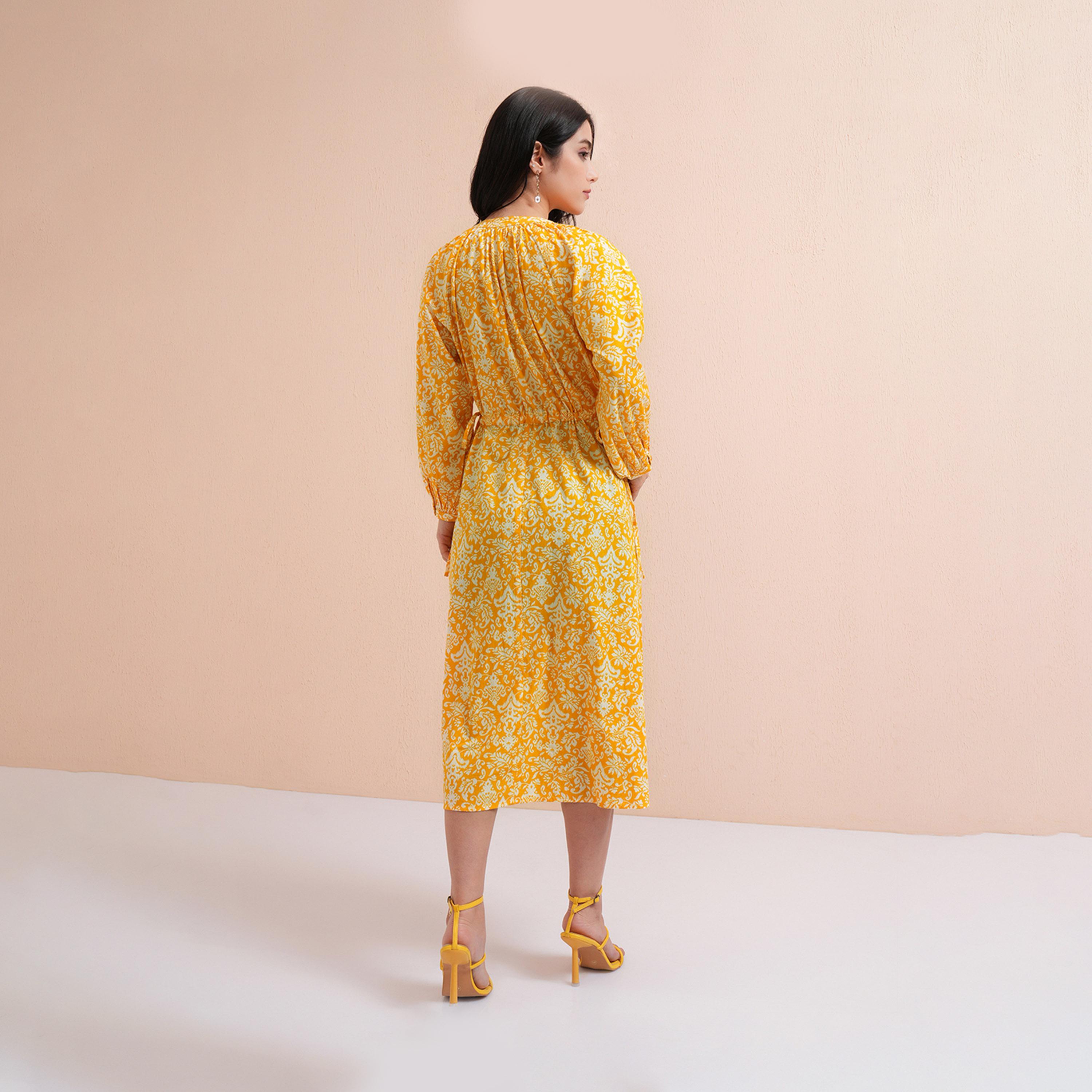 Tokyo Talkies X Styli Floral Print Balloon Sleeve Midi Dress with Ruched Waist Detail-women-clothing-dresses-image-4