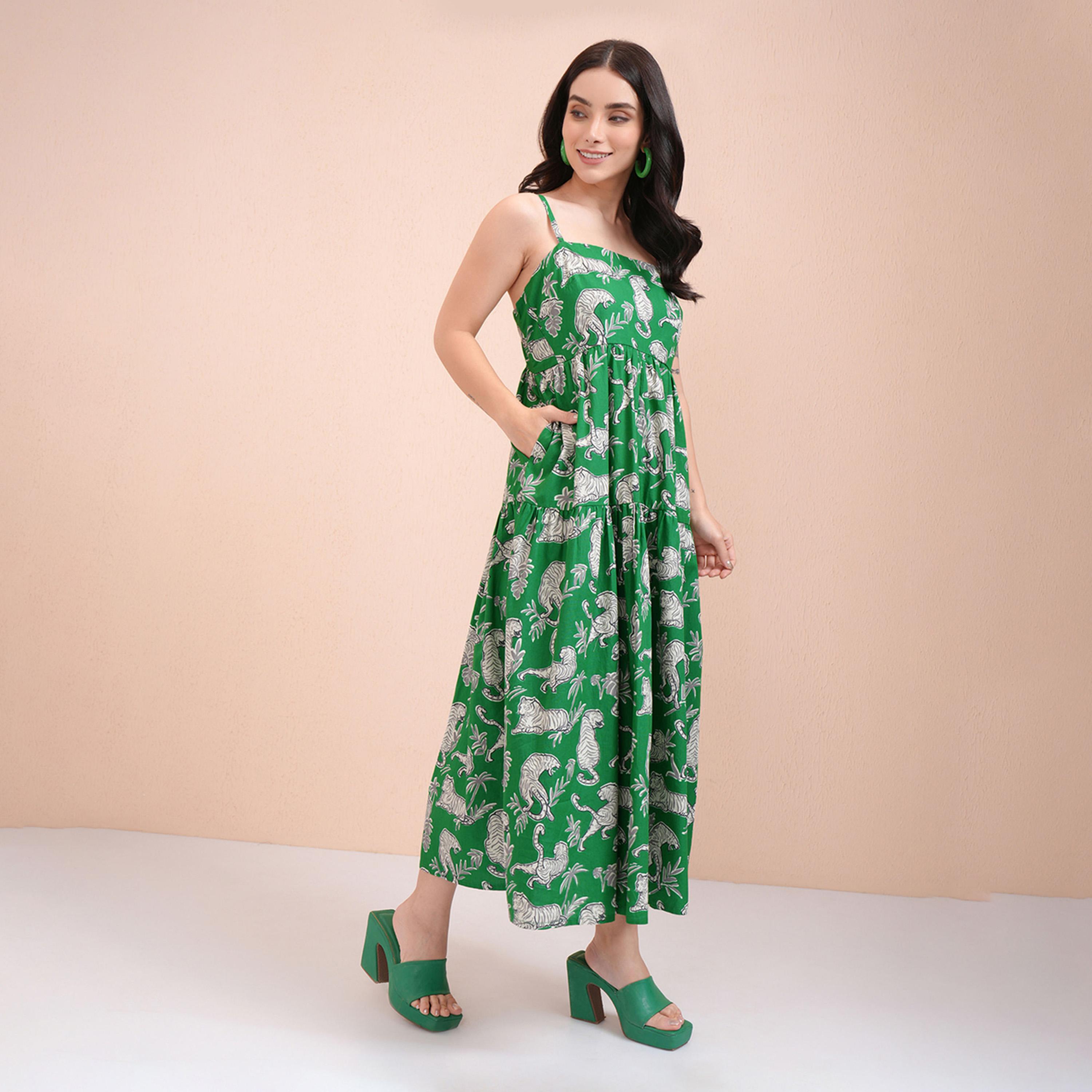 فيشود ستايلي - فستان ماكسي متعدد الطبقات بطبعة زهور-women-clothing-dresses-image-1