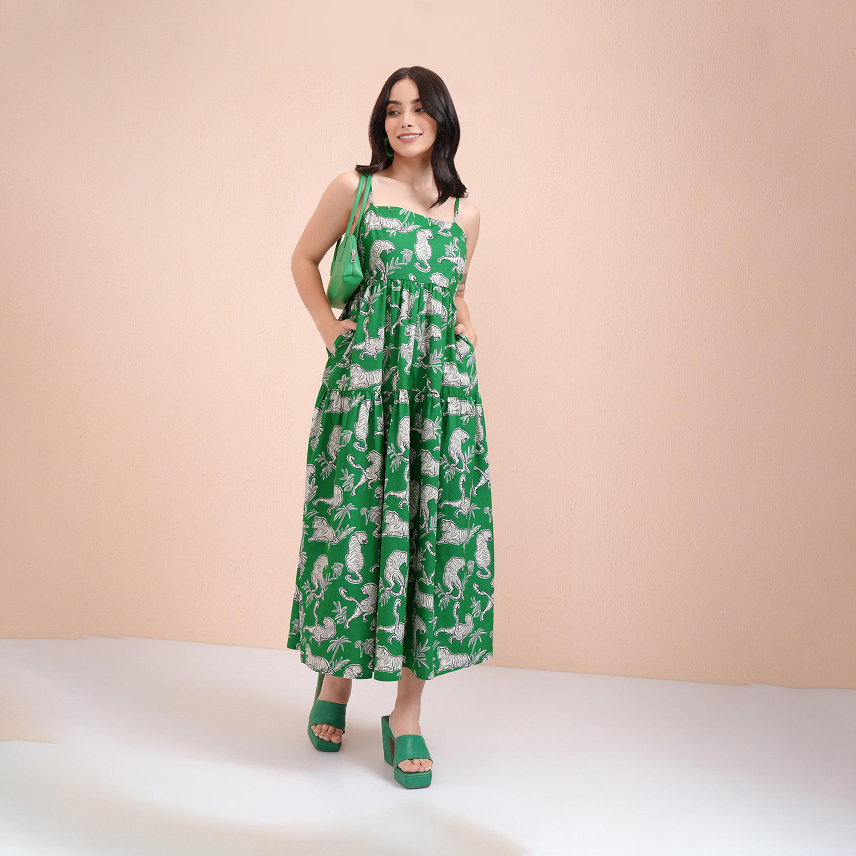 فيشود ستايلي - فستان ماكسي متعدد الطبقات بطبعة زهور-women-clothing-dresses-image-2