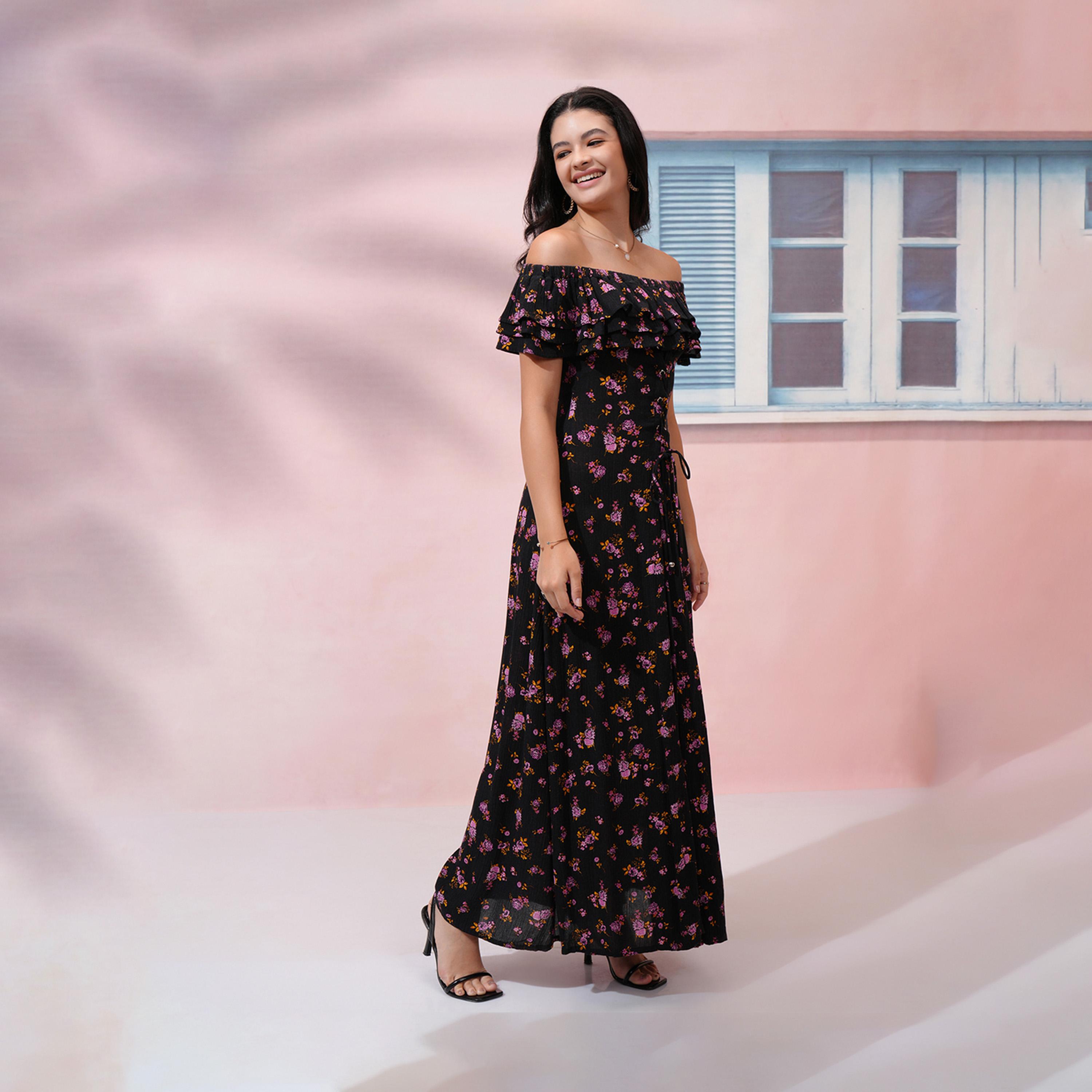 طوكيو توكيز - فستان ماكسي بطبعة زهور كاملة مع كشكشة على الكتفين وفتحة رقبة من-women-clothing-dresses-image-4