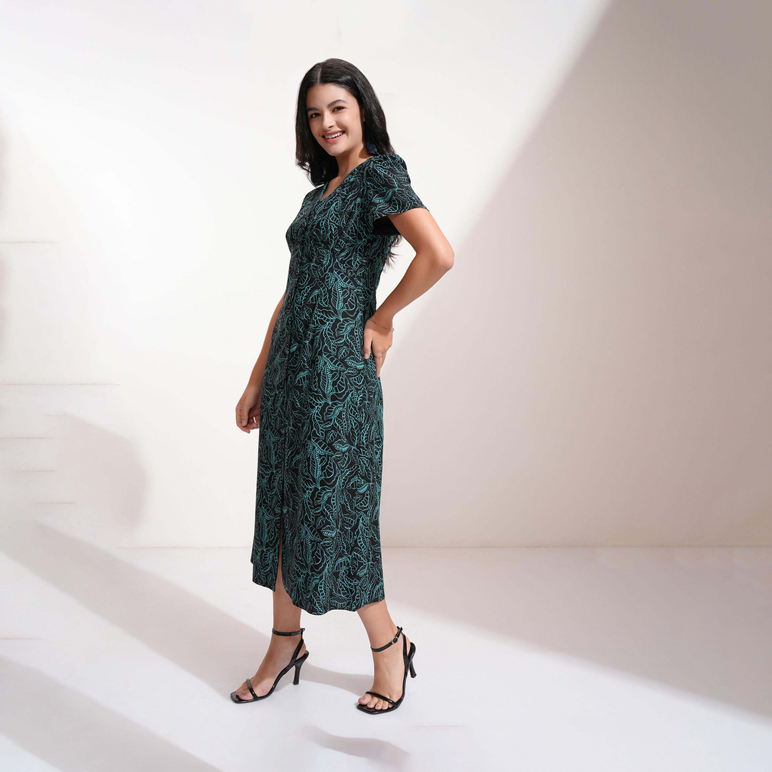 Tokyo Talkies X Styli All-Over Print V-Neck A-Line Midi Dress-women-clothing-dresses-image-2