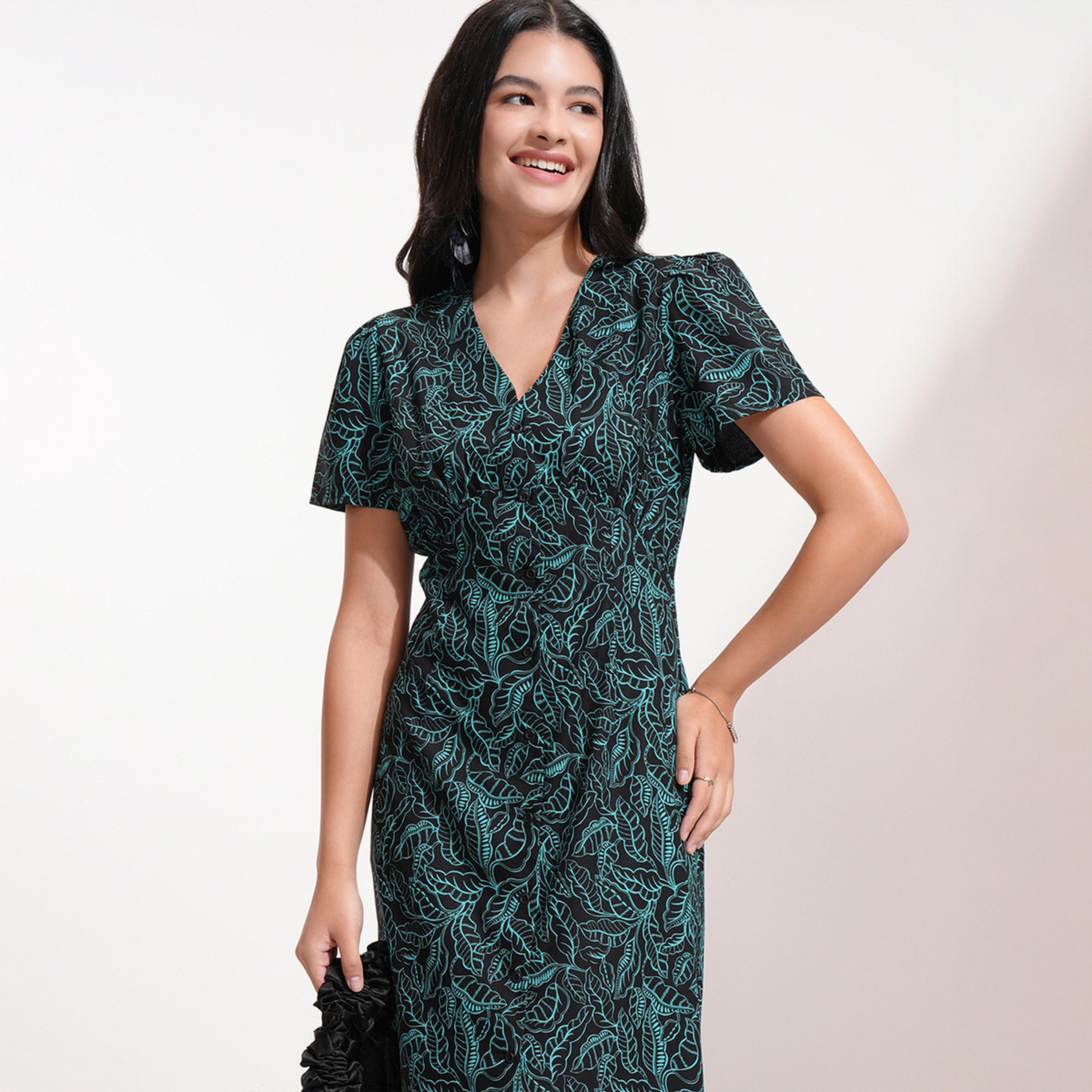 Tokyo Talkies X Styli All-Over Print V-Neck A-Line Midi Dress-women-clothing-dresses-image-5