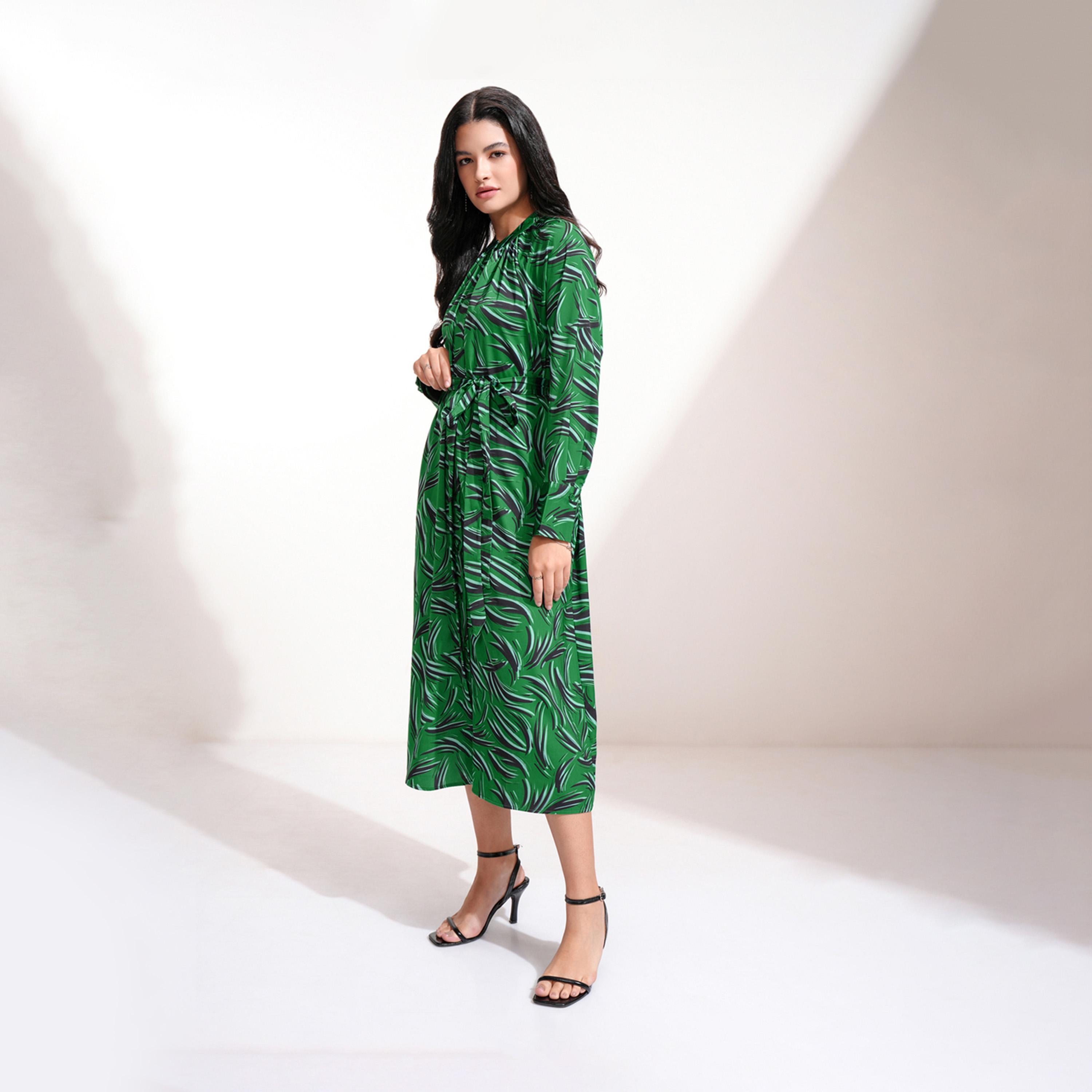 طوكيو توكيز - فستان متوسط الطول برباط على الخصر بطباعة كاملة-women-clothing-dresses-image-3
