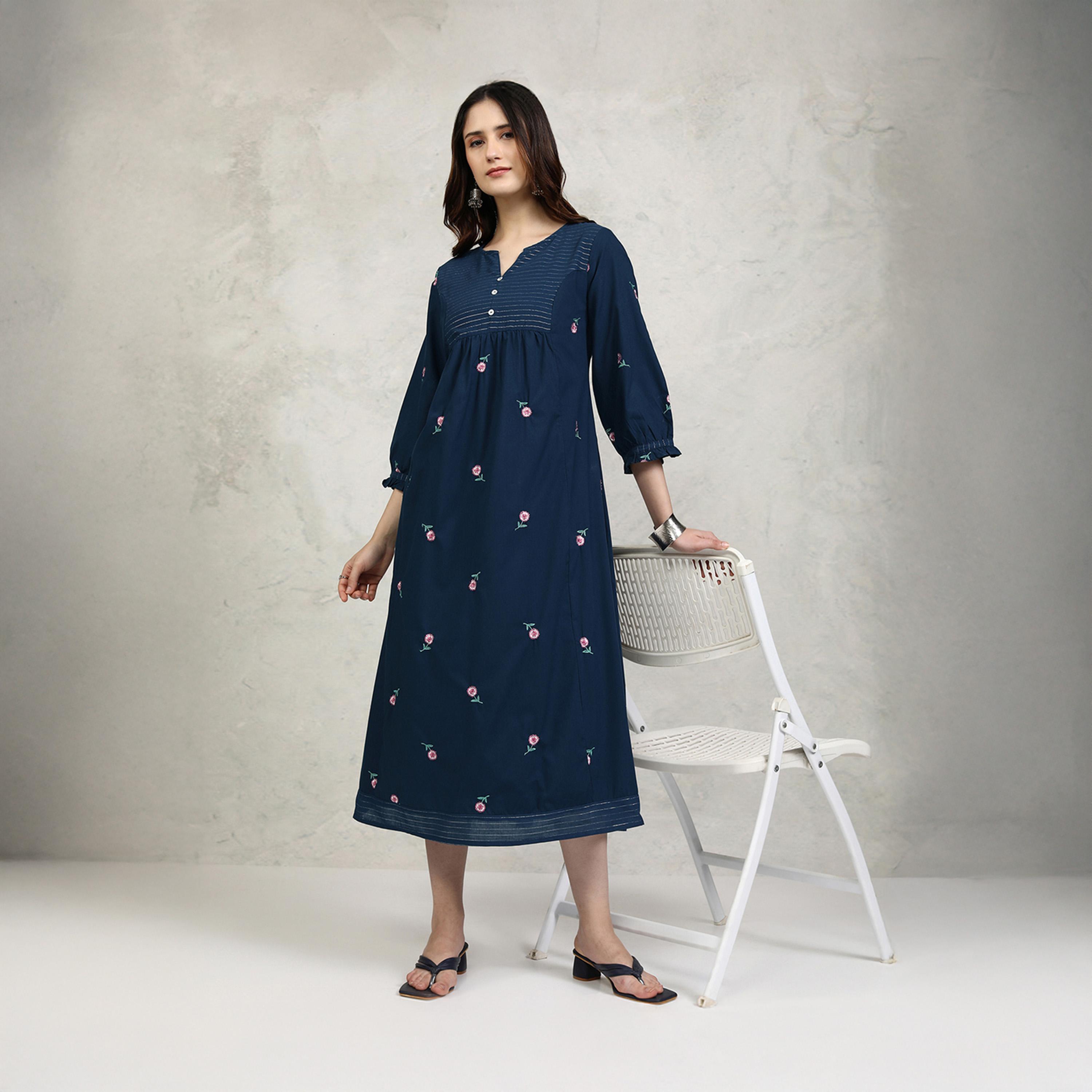Vishudh X Styli Embroidered Notch Neck A-Line Midi Dress-women-clothing-dresses-image-2