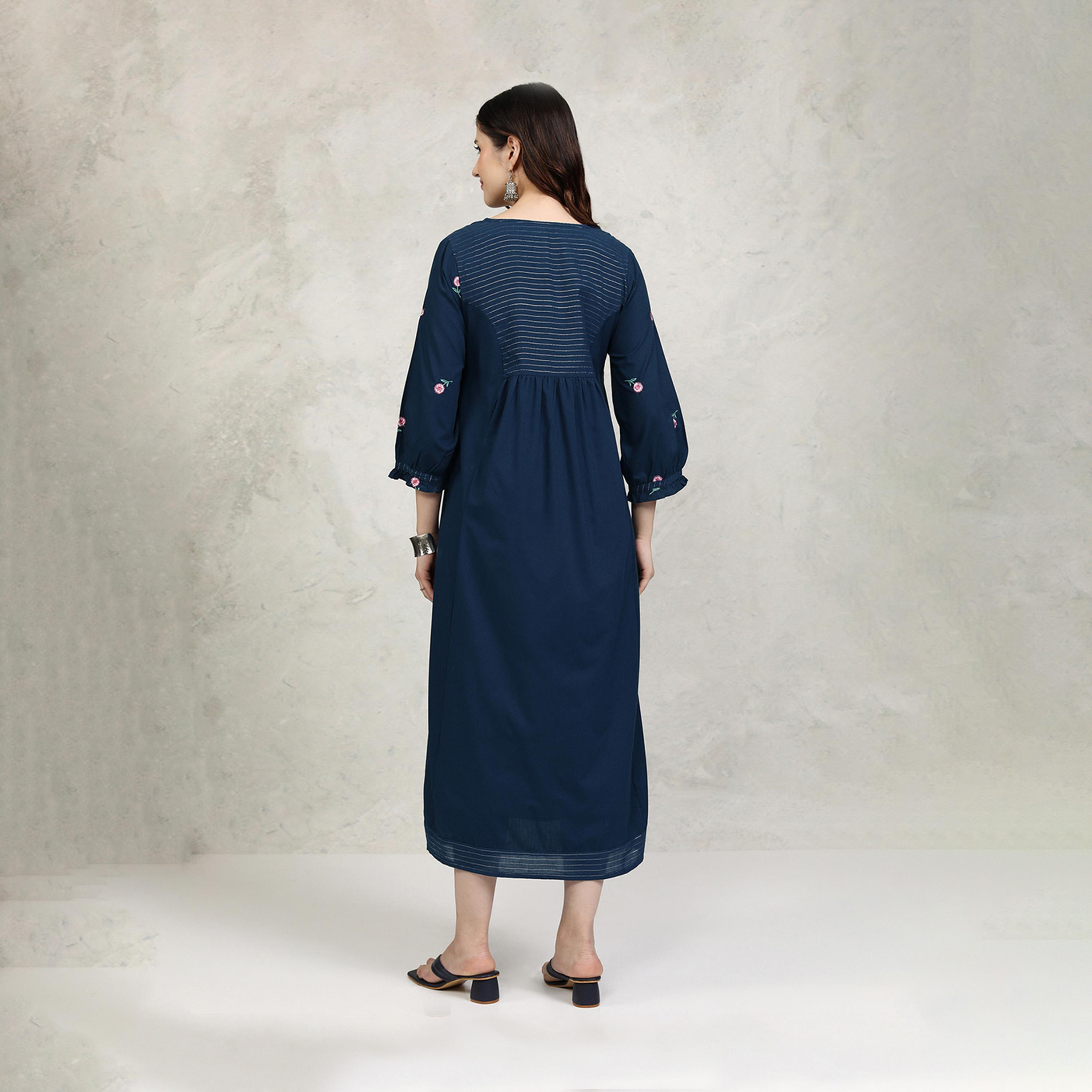 Vishudh X Styli Embroidered Notch Neck A-Line Midi Dress-women-clothing-dresses-image-3