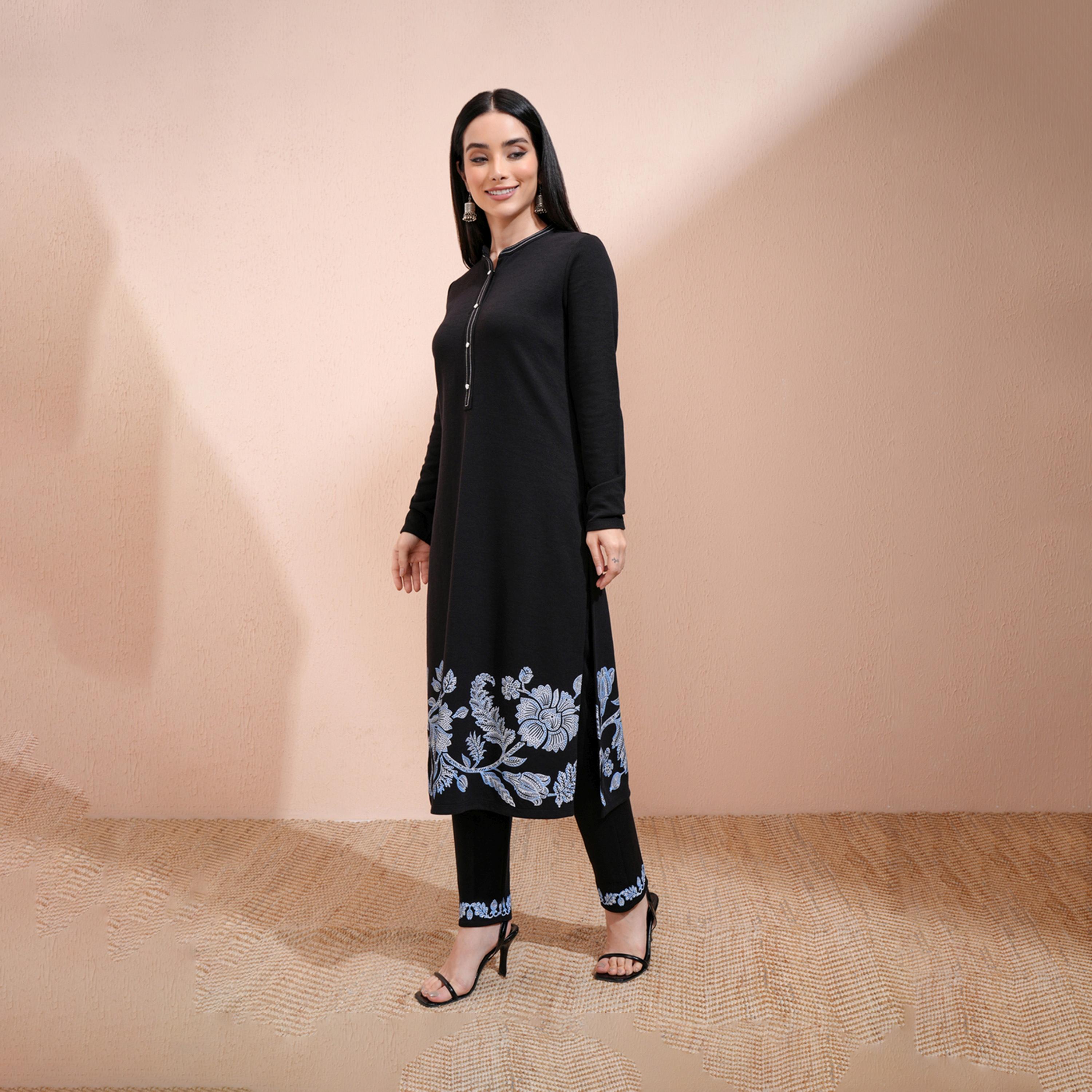 Vishudh X Styli Ethnic Motifs Floral Print Regular Fit Kurta With Trousers Set-women-clothing-ethnicwear-kurtasets-image-3
